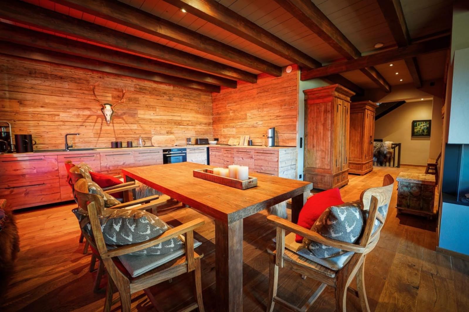 Four-Bedroom House photo 2