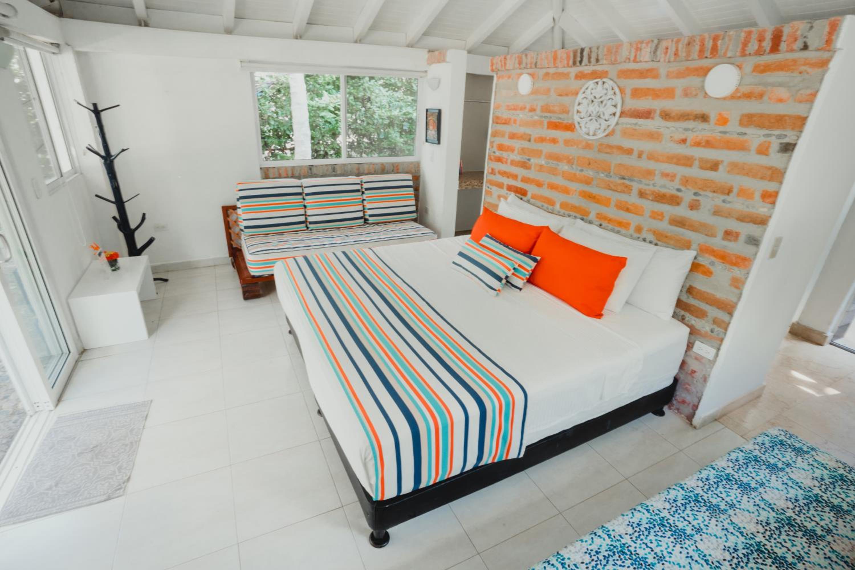 Deluxe Bungalow photo 3
