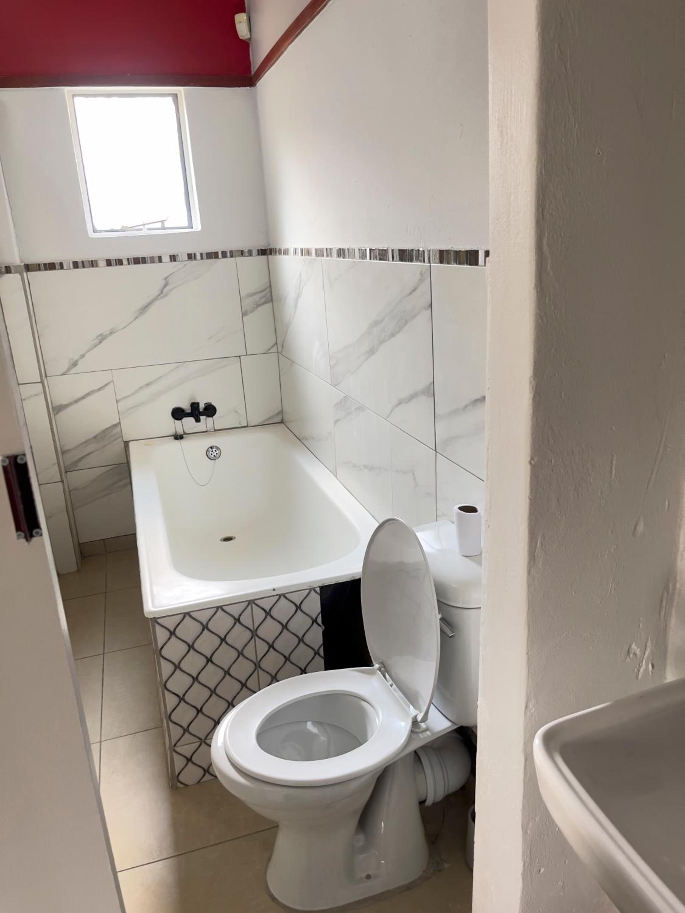 Budget Double Room photo 2