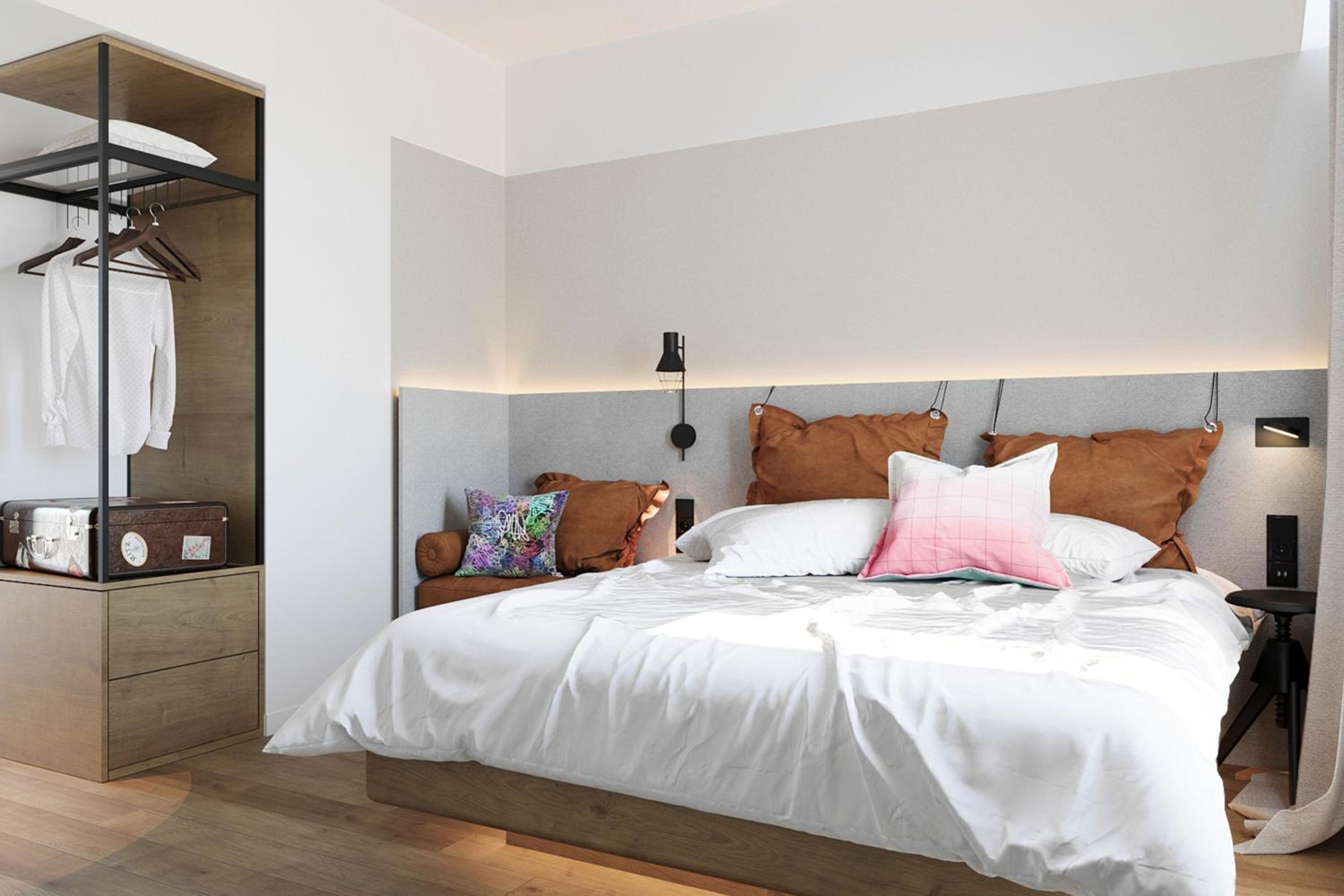 Superior King Room with Sofa Bed - Photo 3