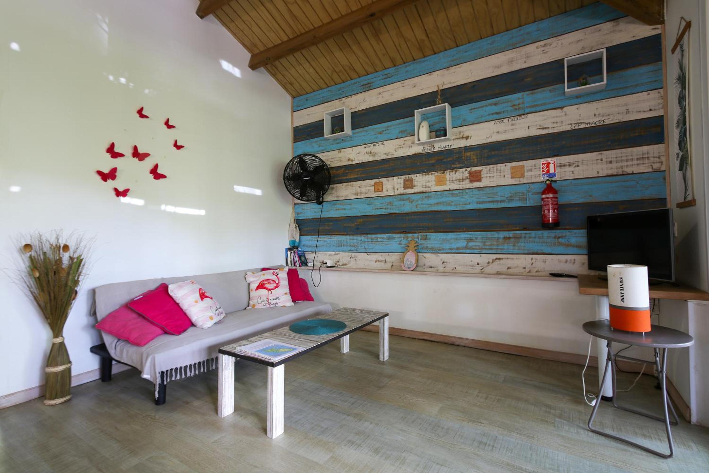 Superior Bungalow photo 1