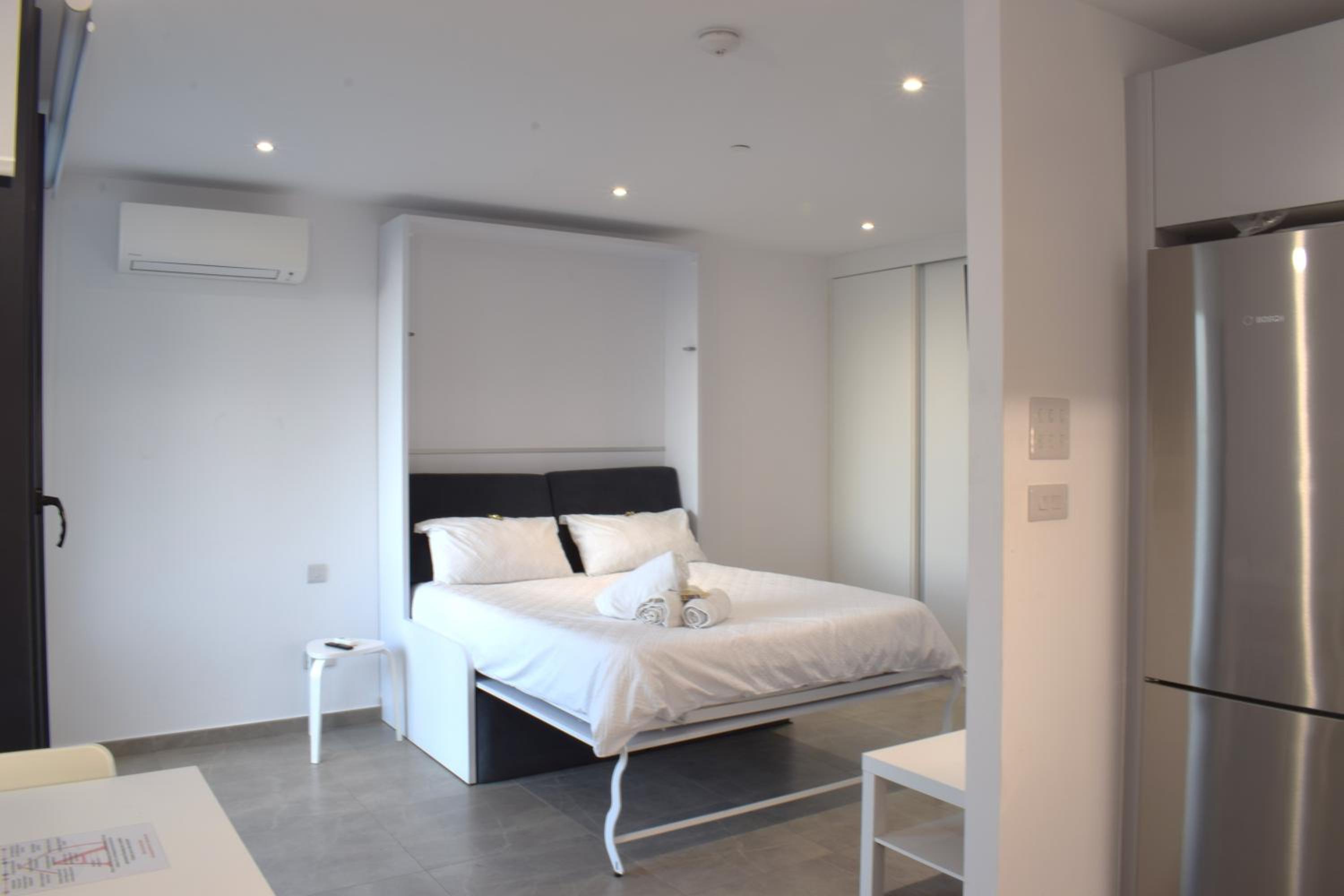 Apartment photo 1