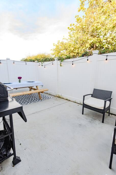 One-Bedroom Apartment - Photo 16