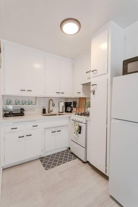 One-Bedroom Apartment - Photo 32