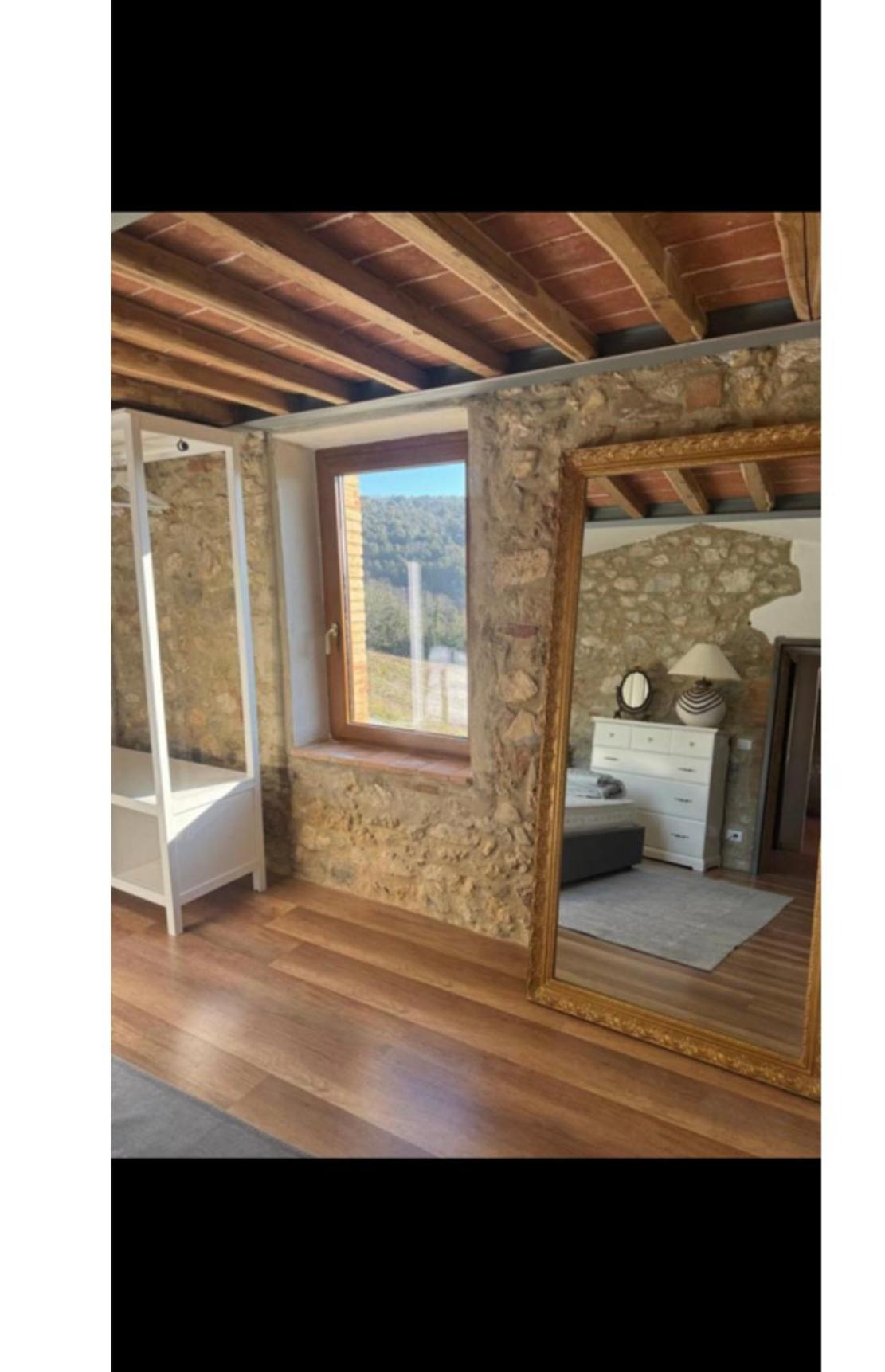 One-Bedroom Apartment with View photo 1