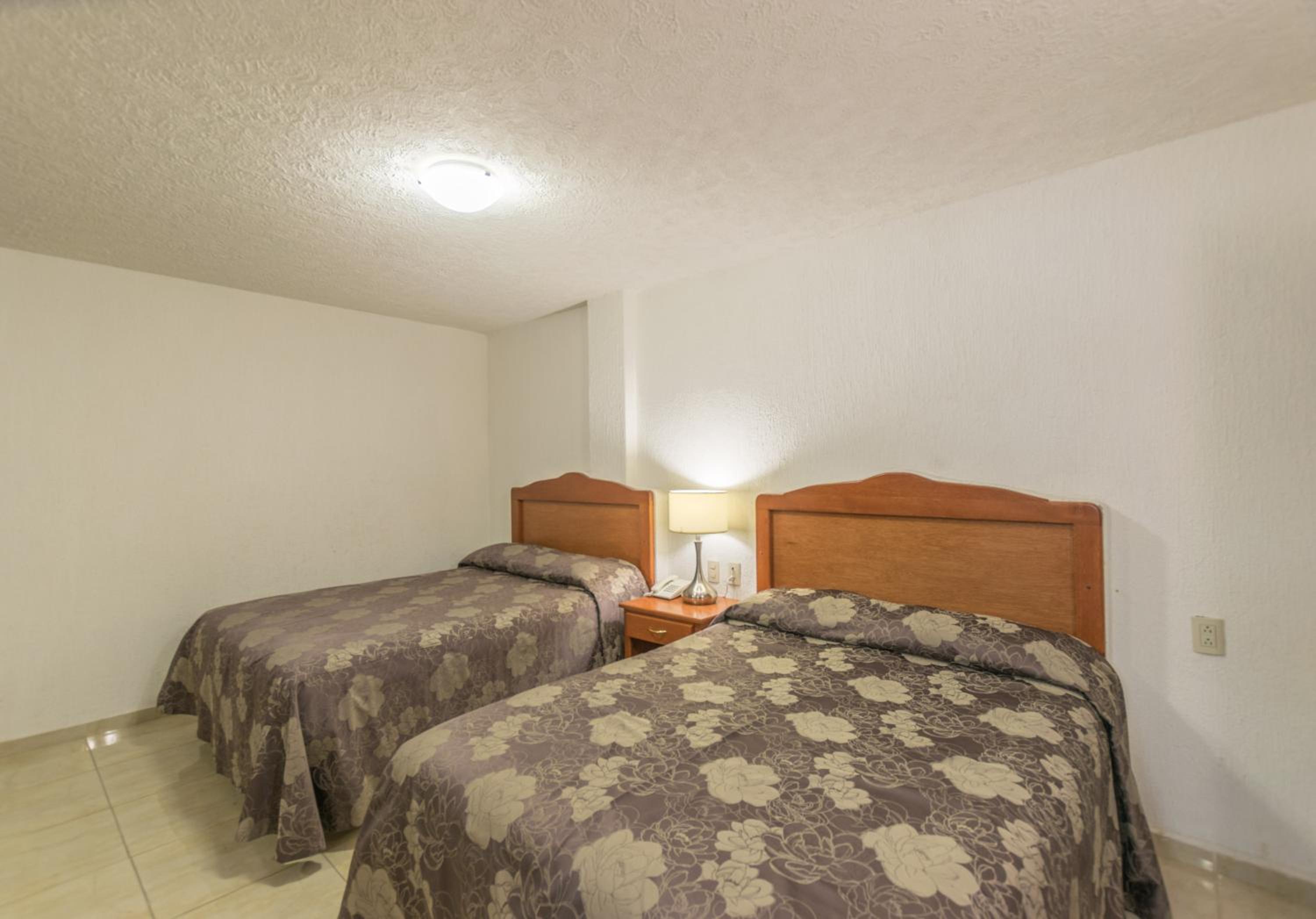 Double Room with Two Double Beds photo 2