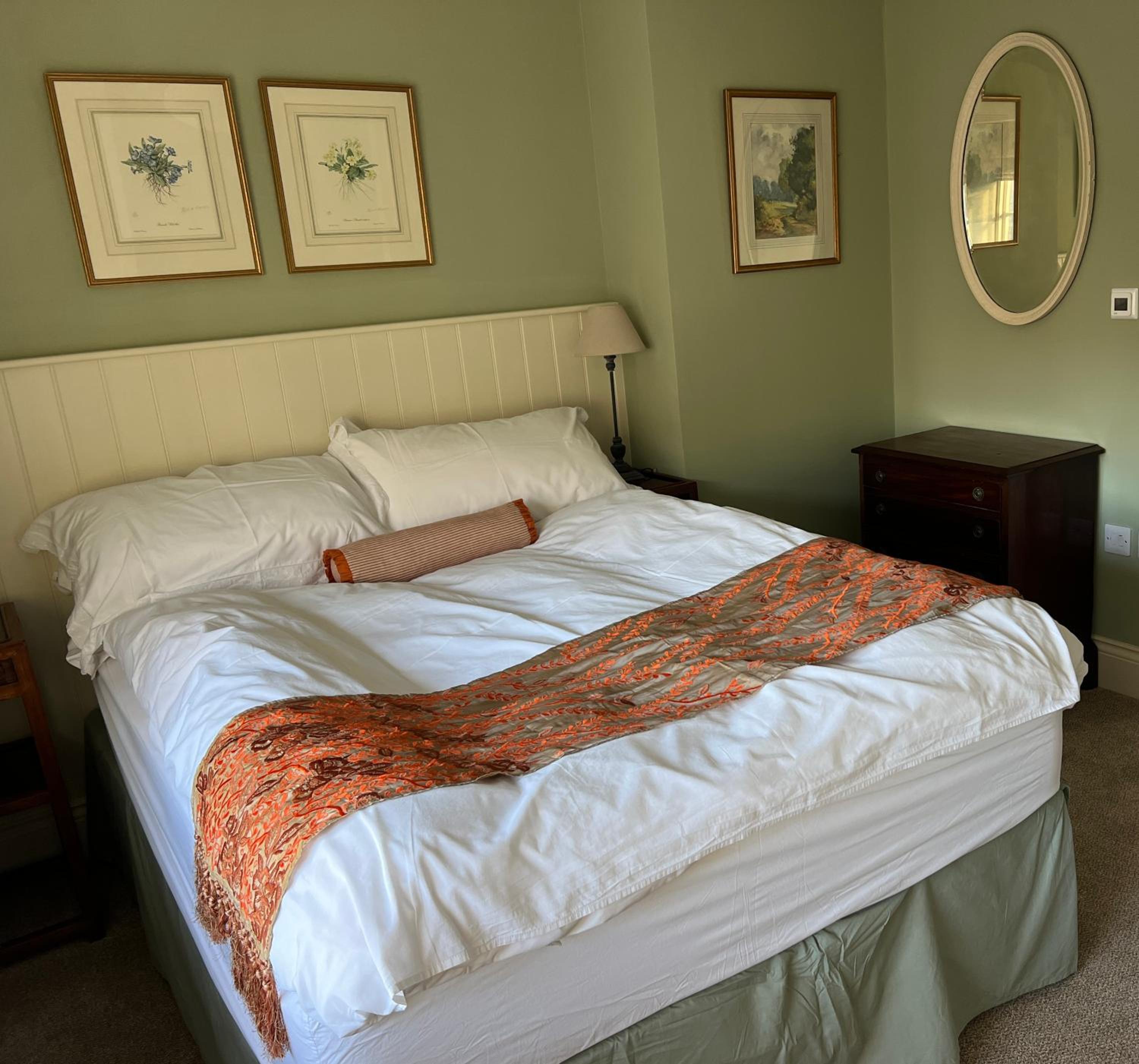 Deluxe Double Room with Bath photo 2