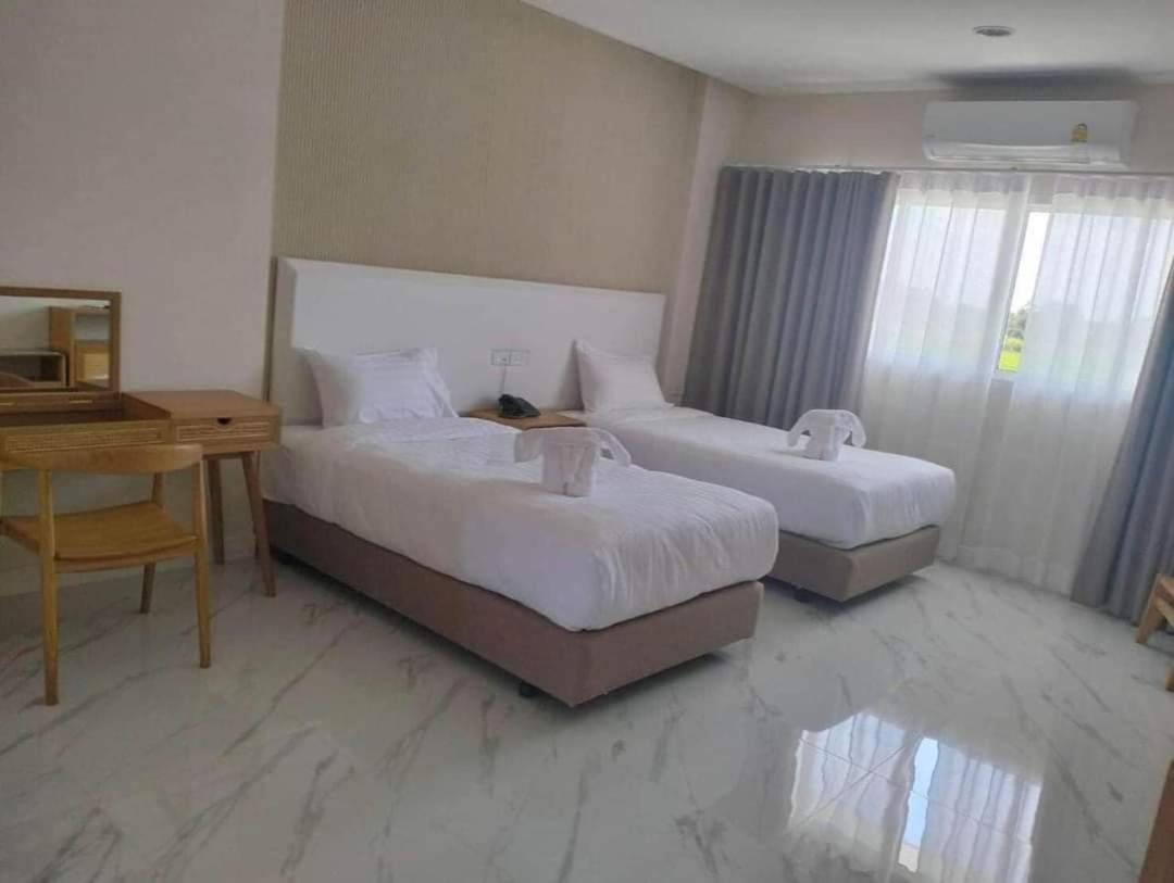 Standard Twin Room photo 1