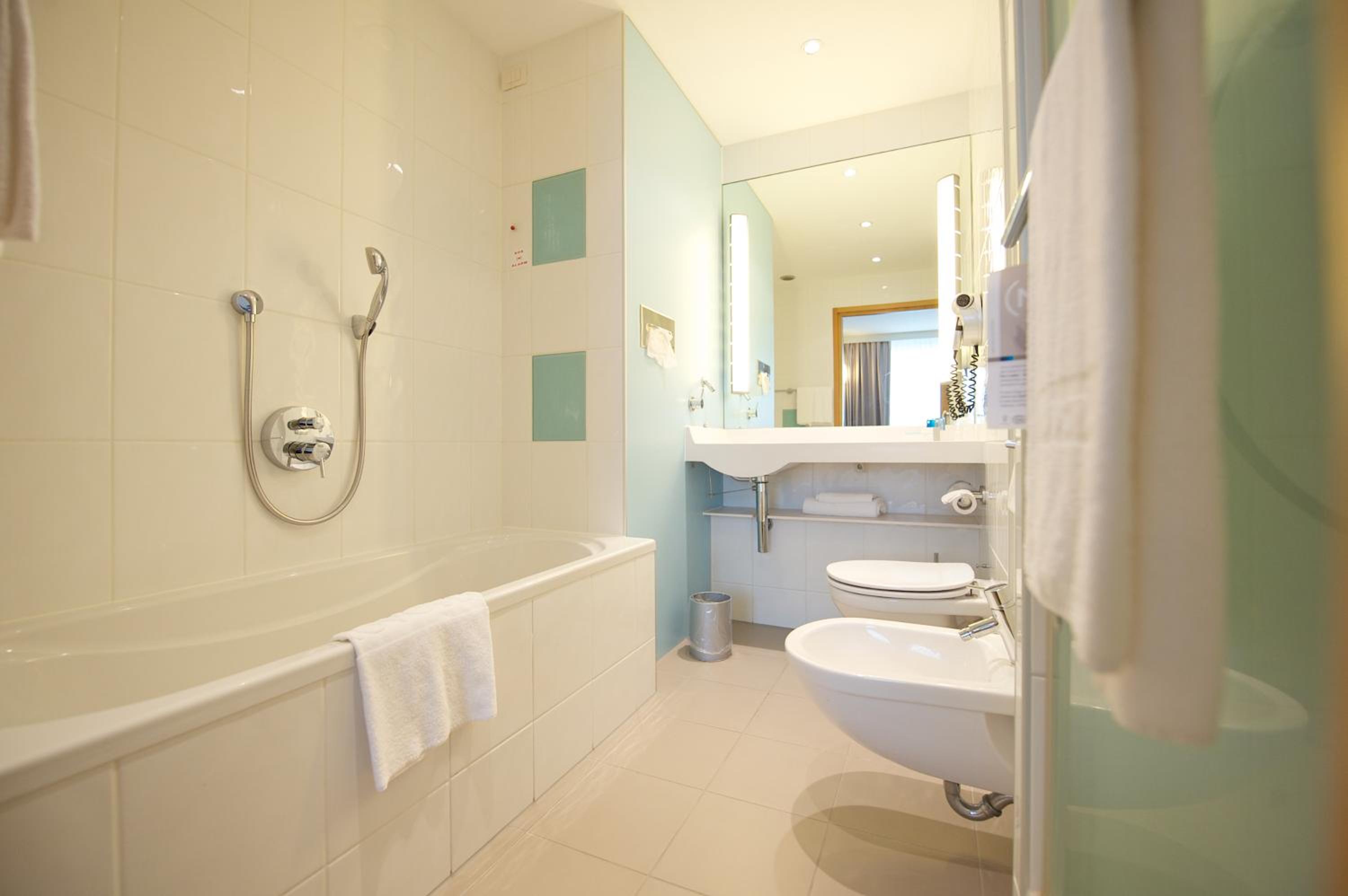 Superior Twin Room - Photo 3
