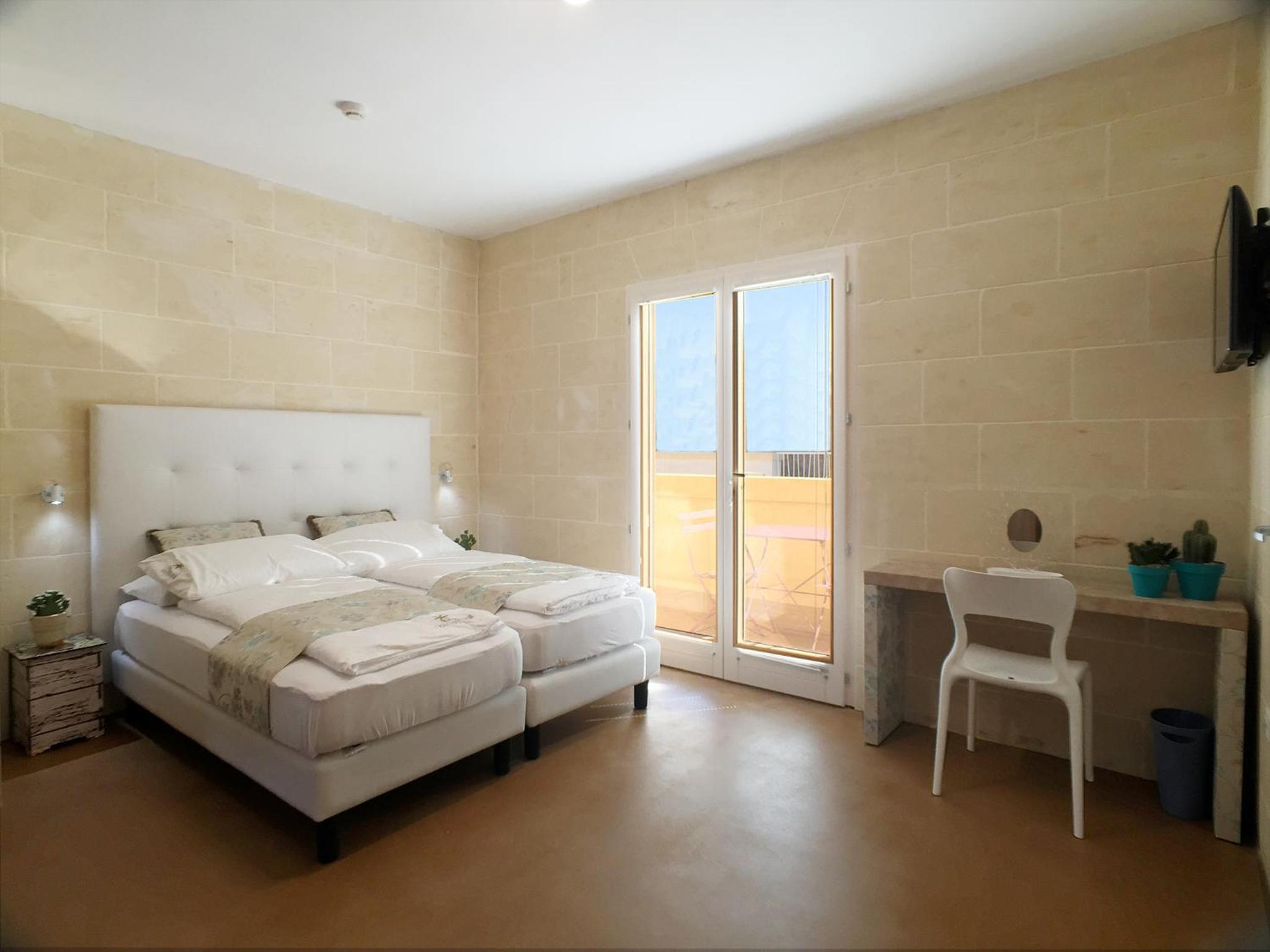 Three-Bedroom Apartment - Photo 27