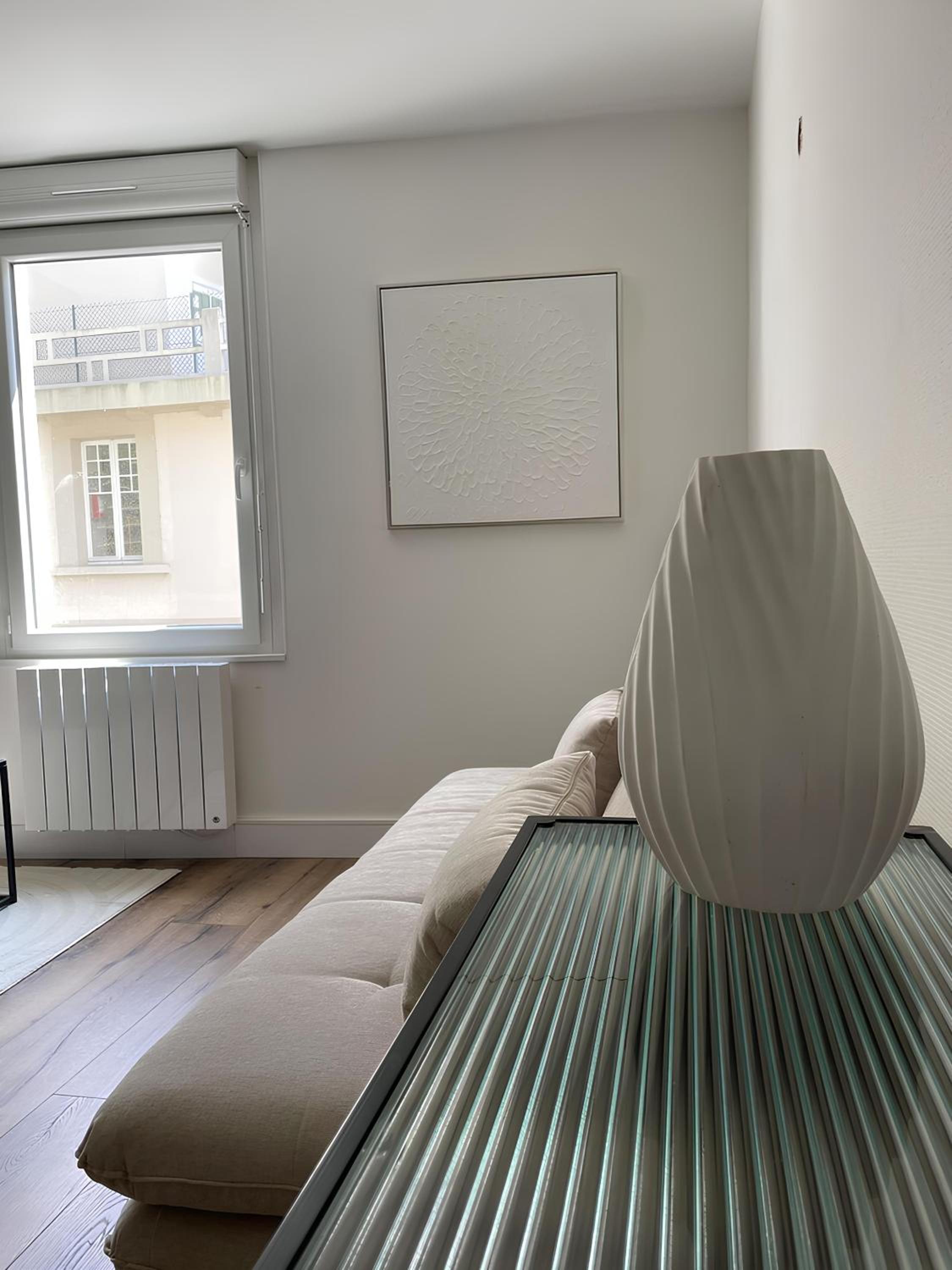 One-Bedroom Apartment photo 2