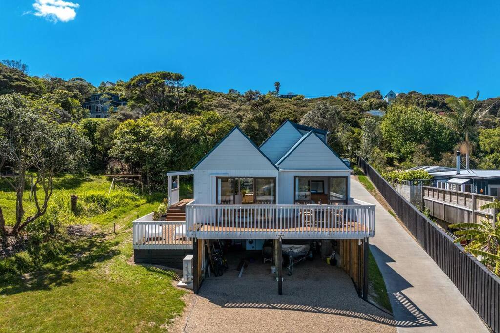 Three-Bedroom House photo 1
