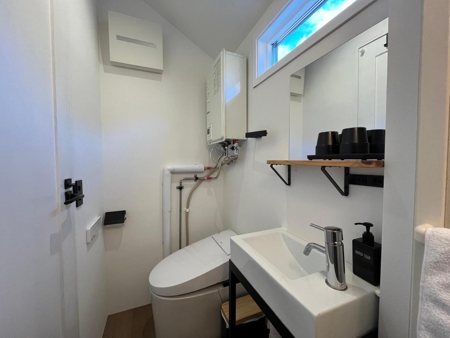 Mobile Home photo 3