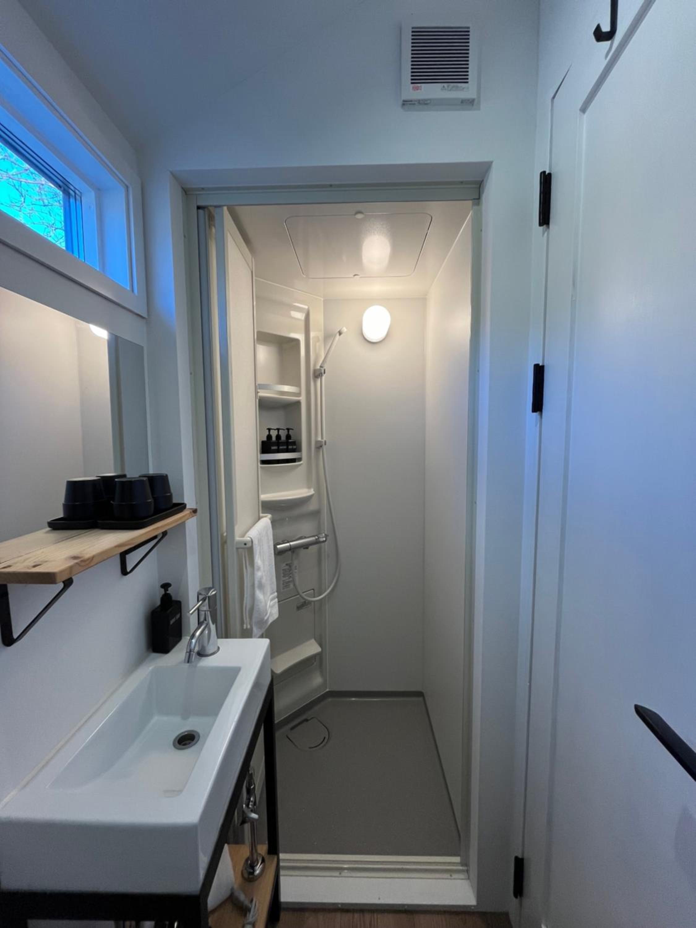 Mobile Home photo 2