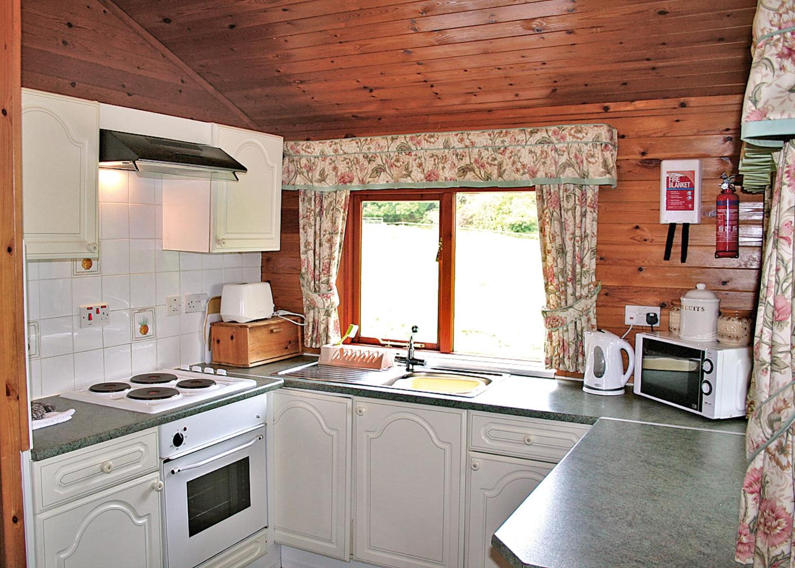 Two-Bedroom House photo 2
