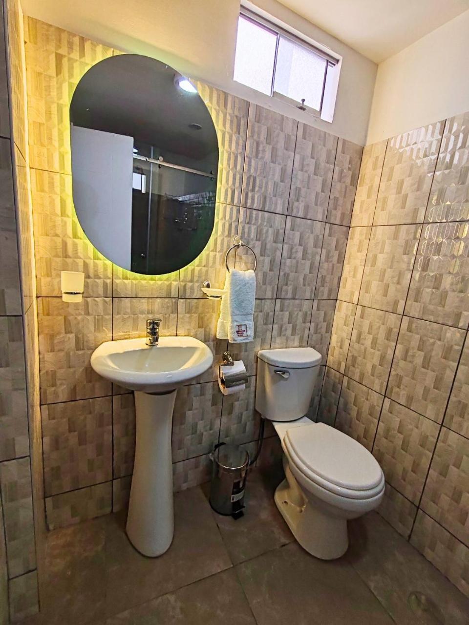 Double or Twin Room - Photo 3