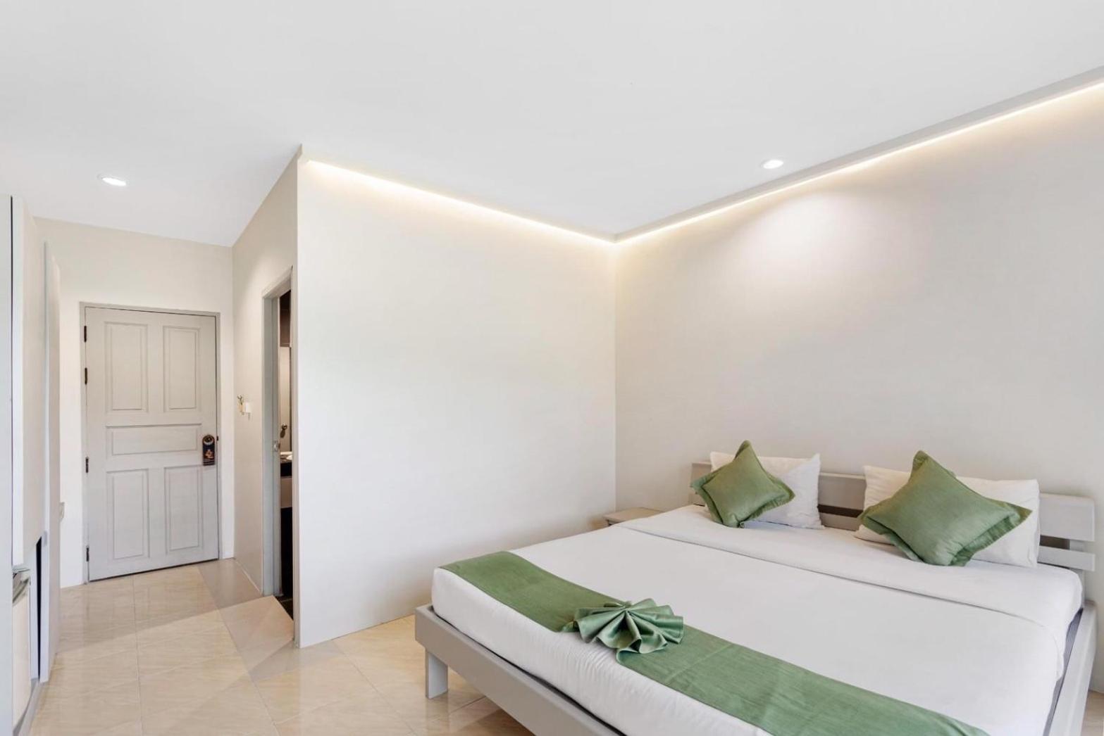 Standard Double Room - Photo 3