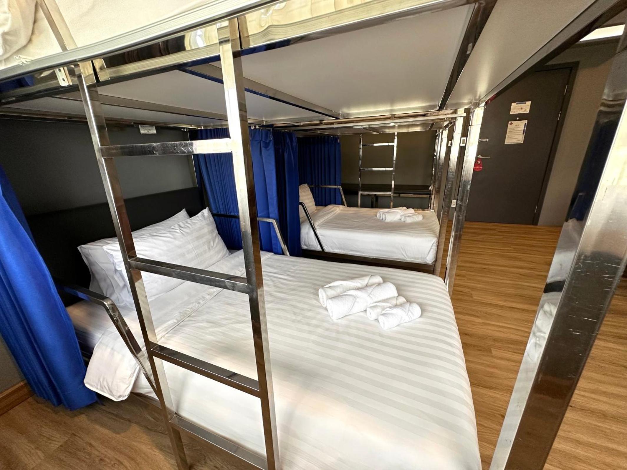 Classic Quadruple Room photo 2