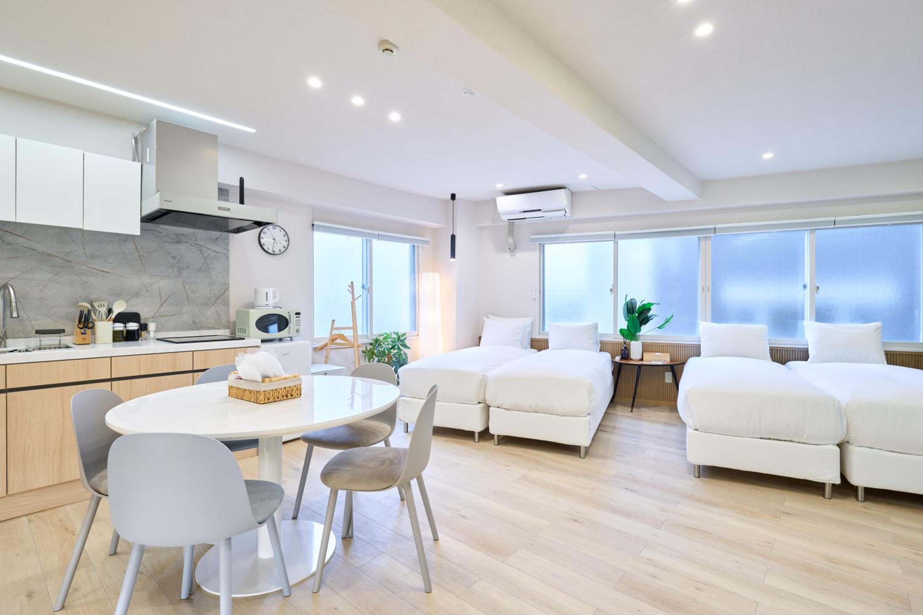 Family Room photo 1