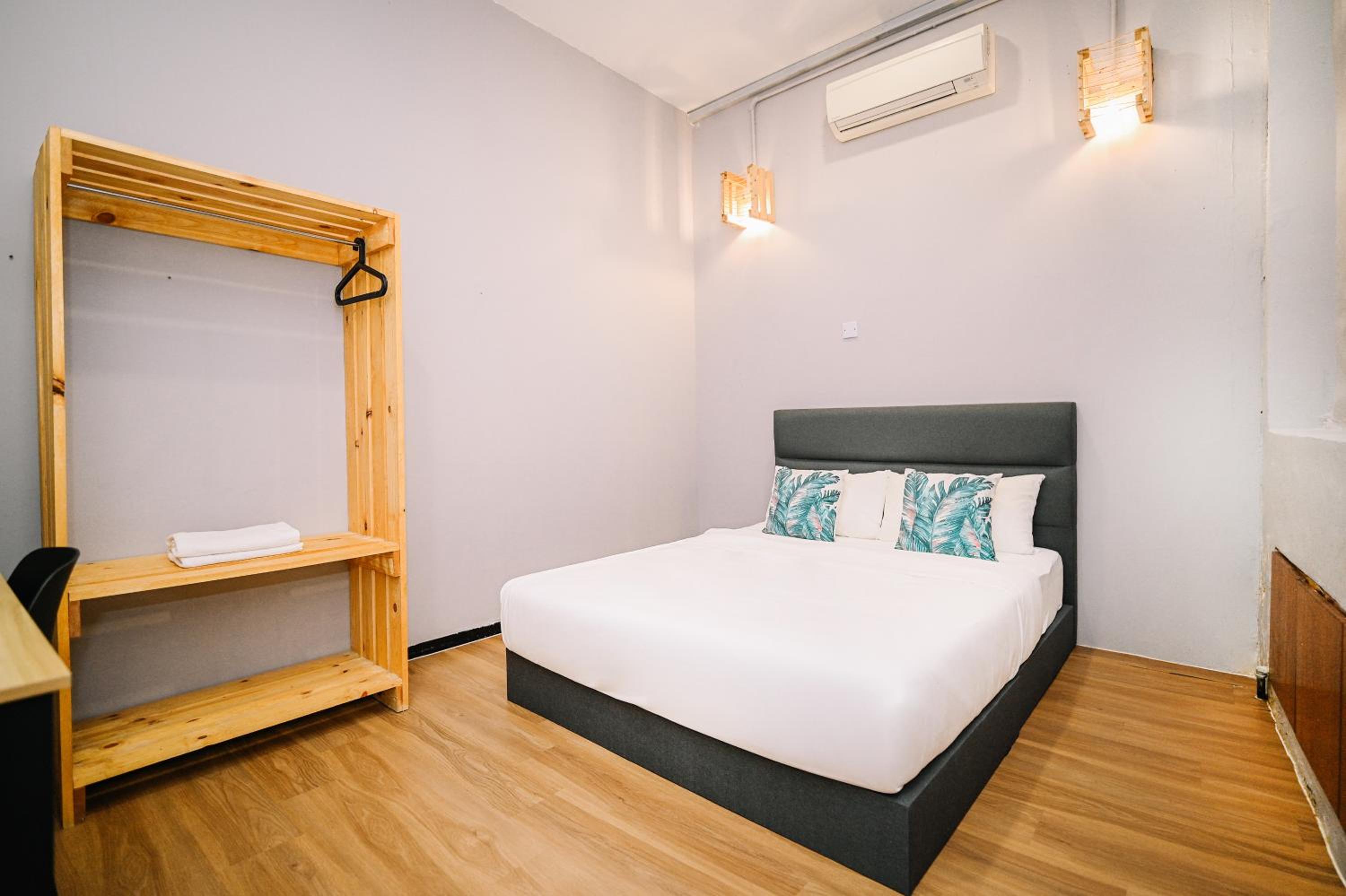 Deluxe Queen Room