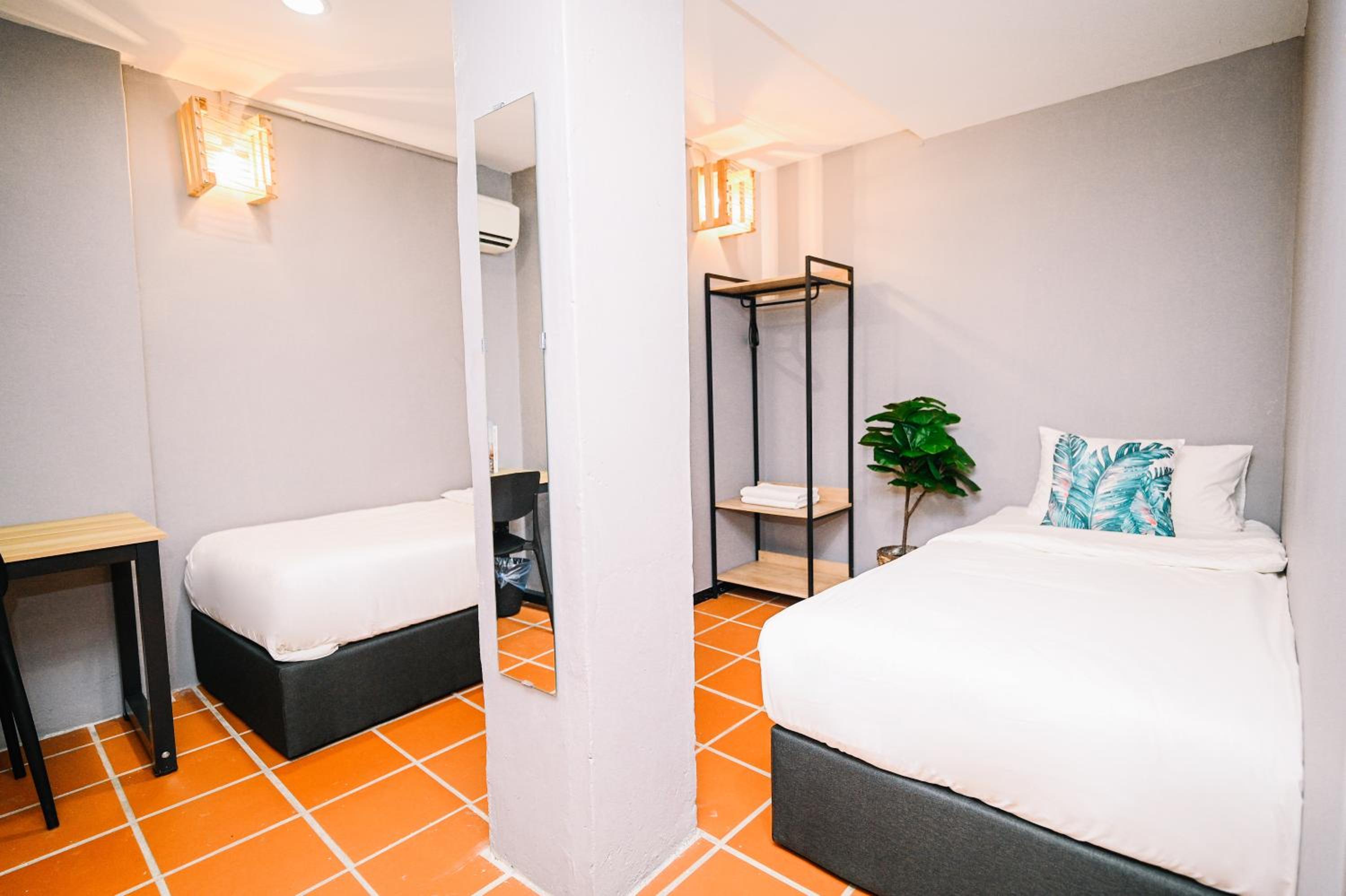 Standard Twin Room