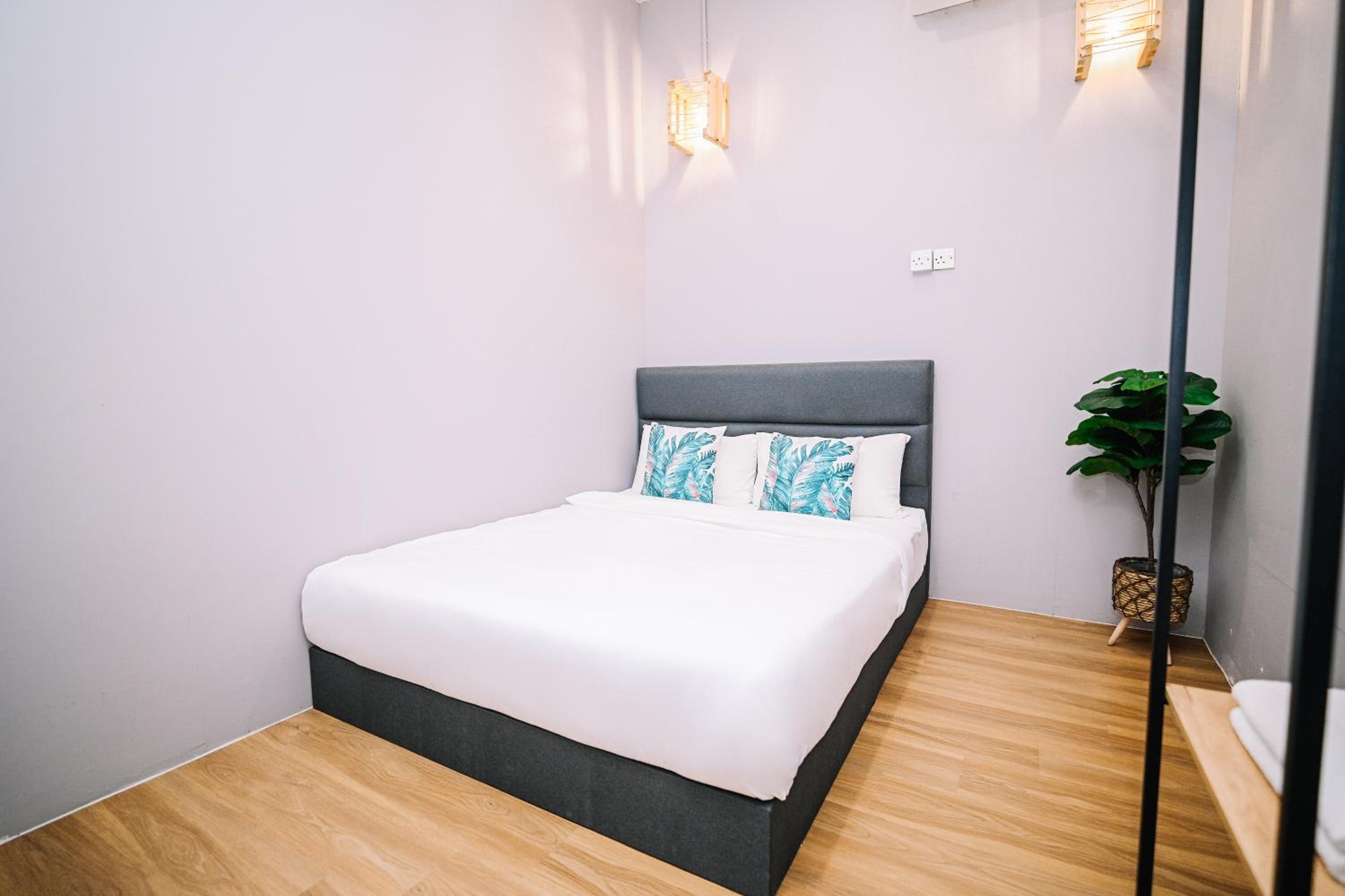 Standard Double Room with Shared Bathroom