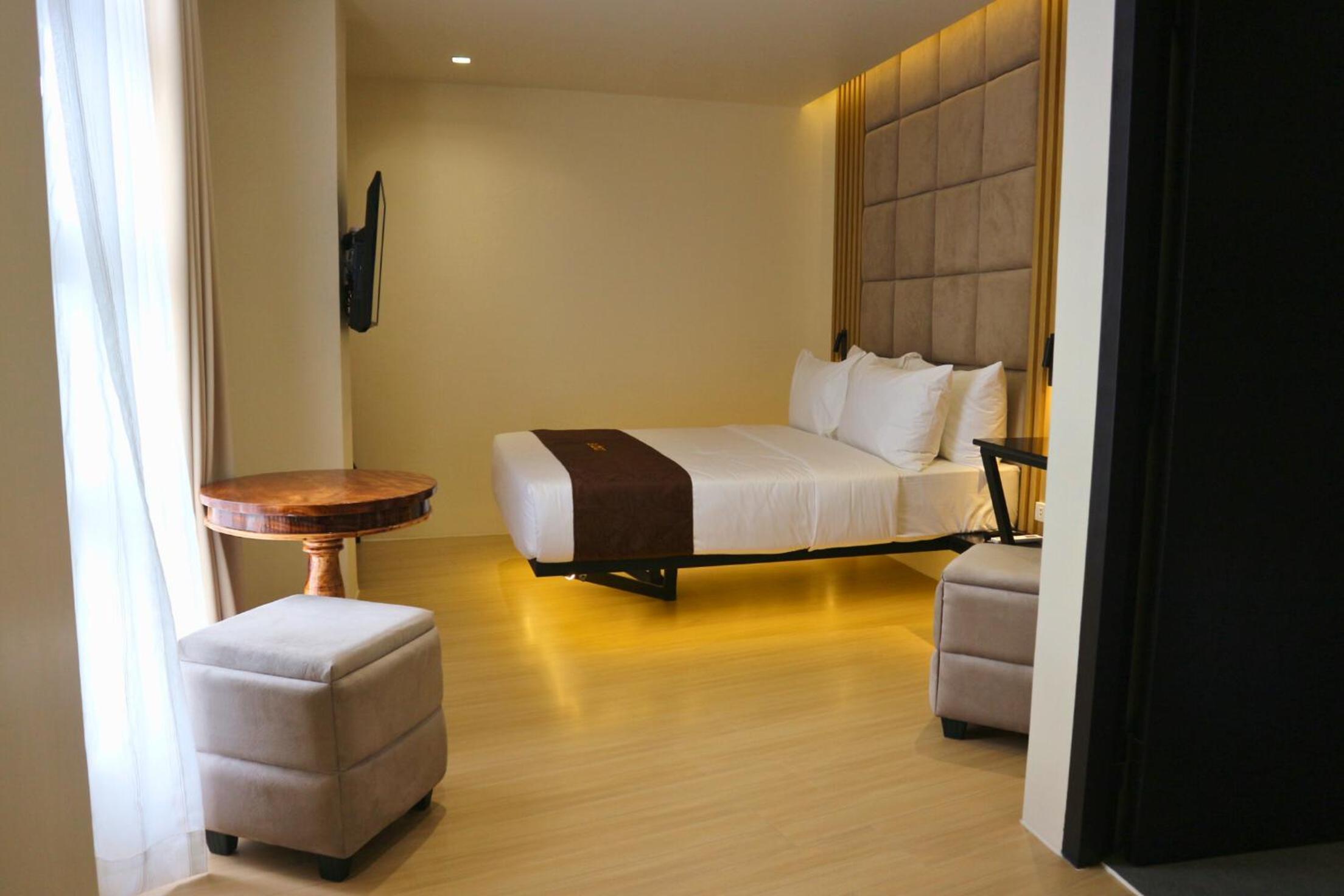 Executive Suite photo 2