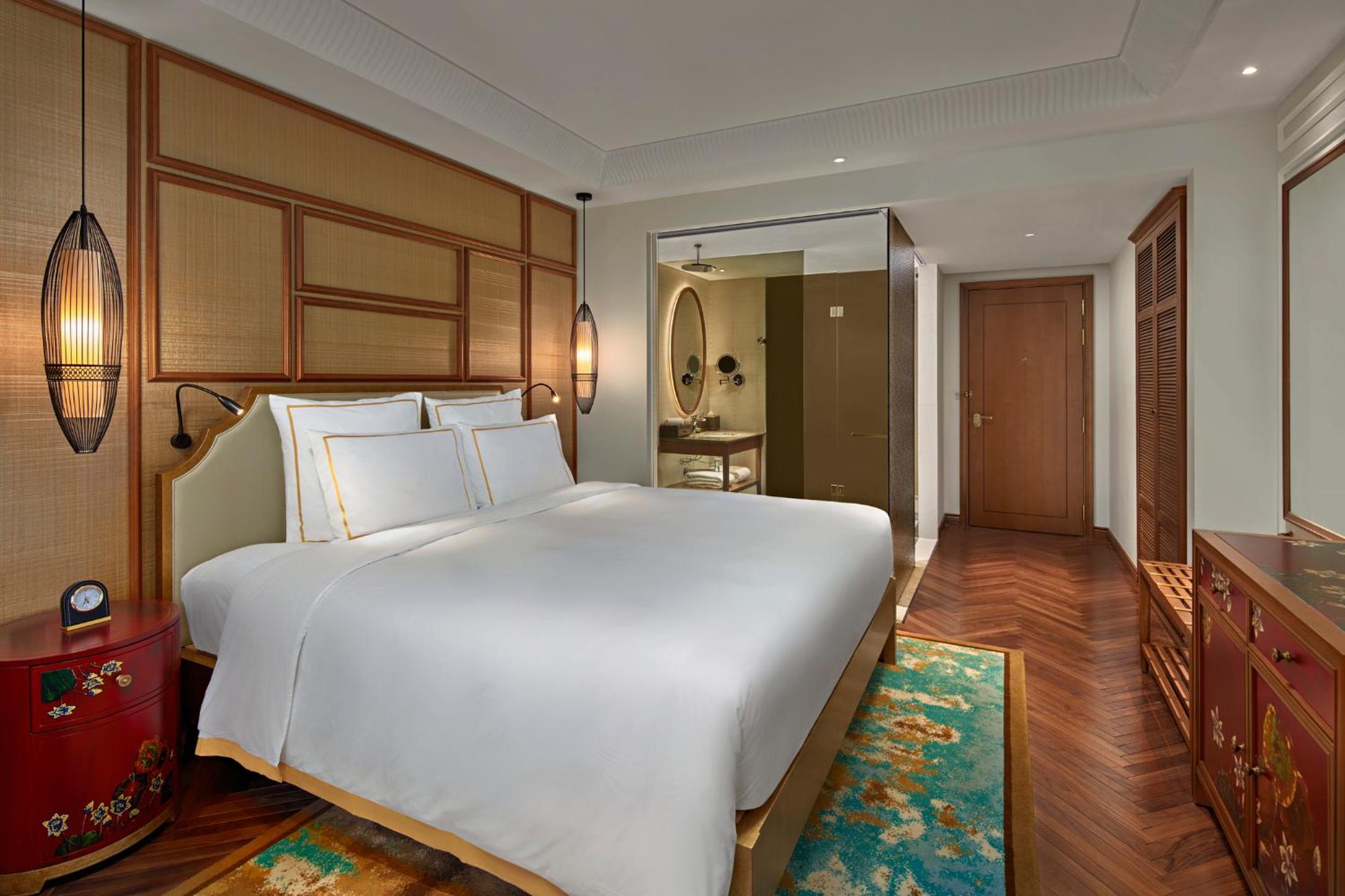 Deluxe King Room photo 3
