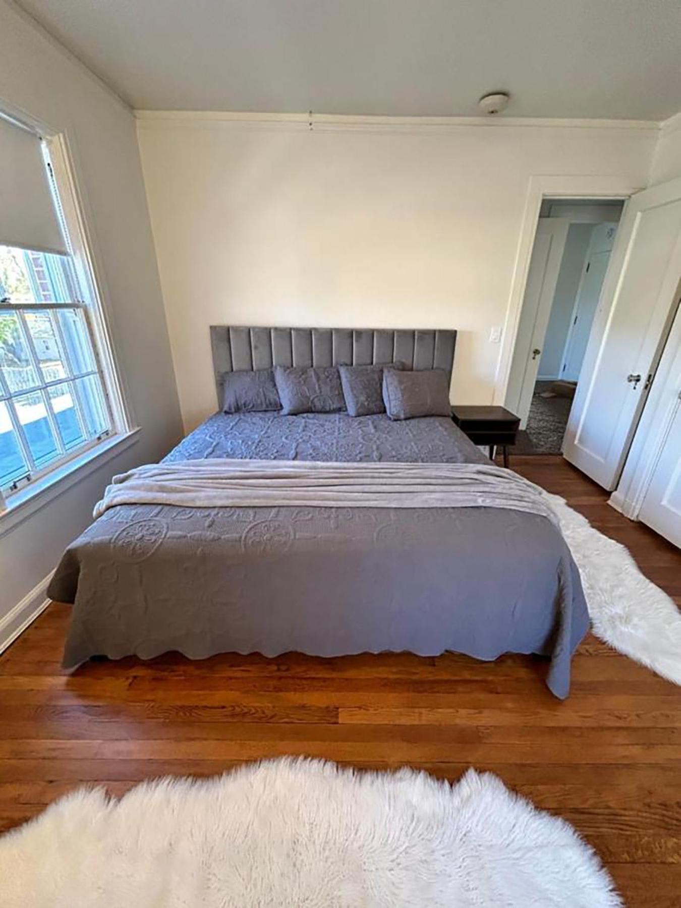 Four-Bedroom House photo 2