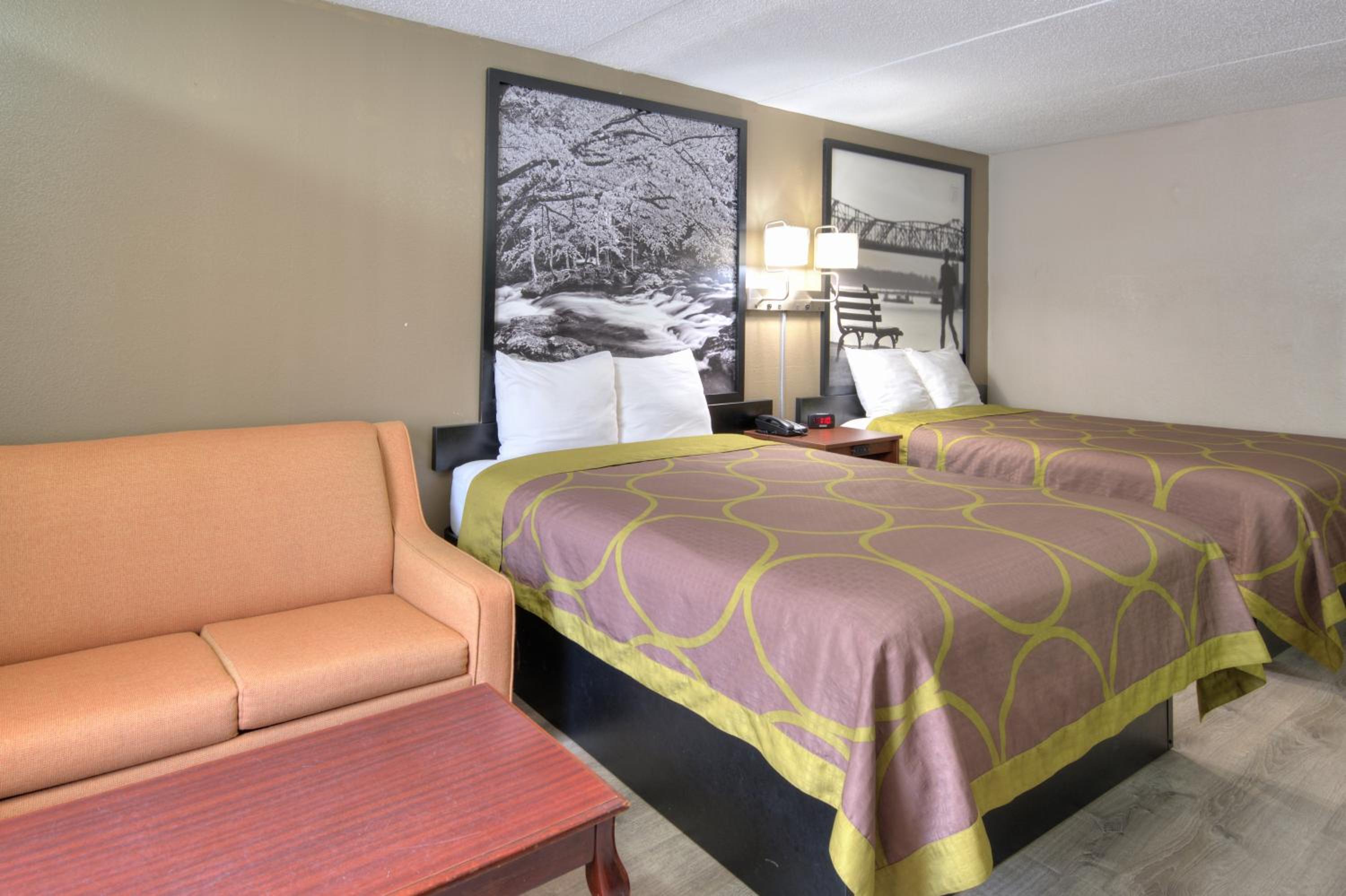 Queen Studio Suite with Two Queen Beds - Non-Smoking	 - Photo 1