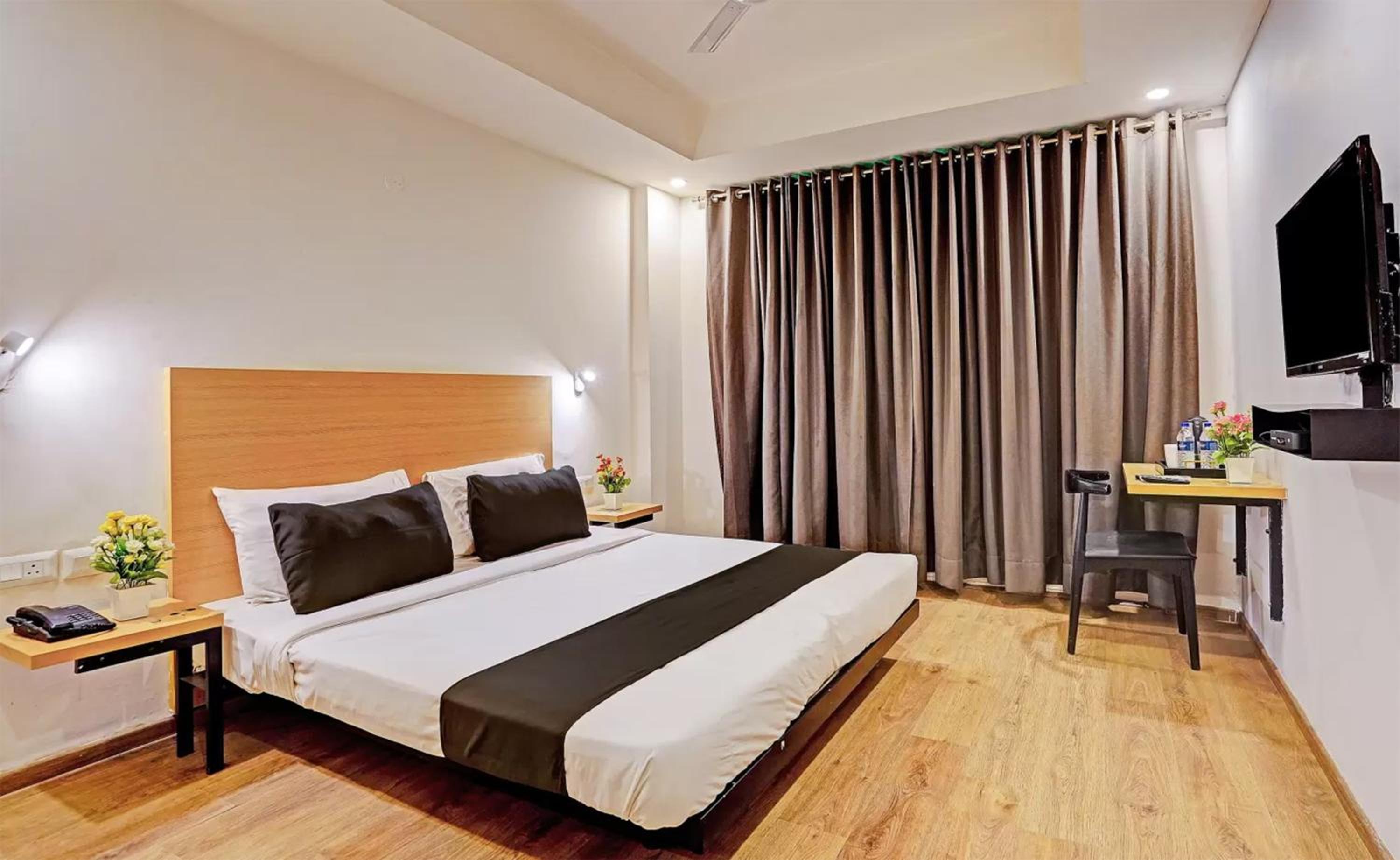 Superior King Room