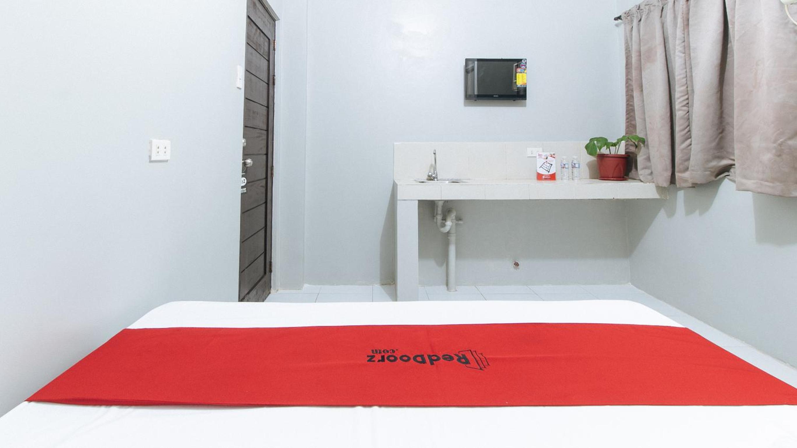 Double Room - Photo 6