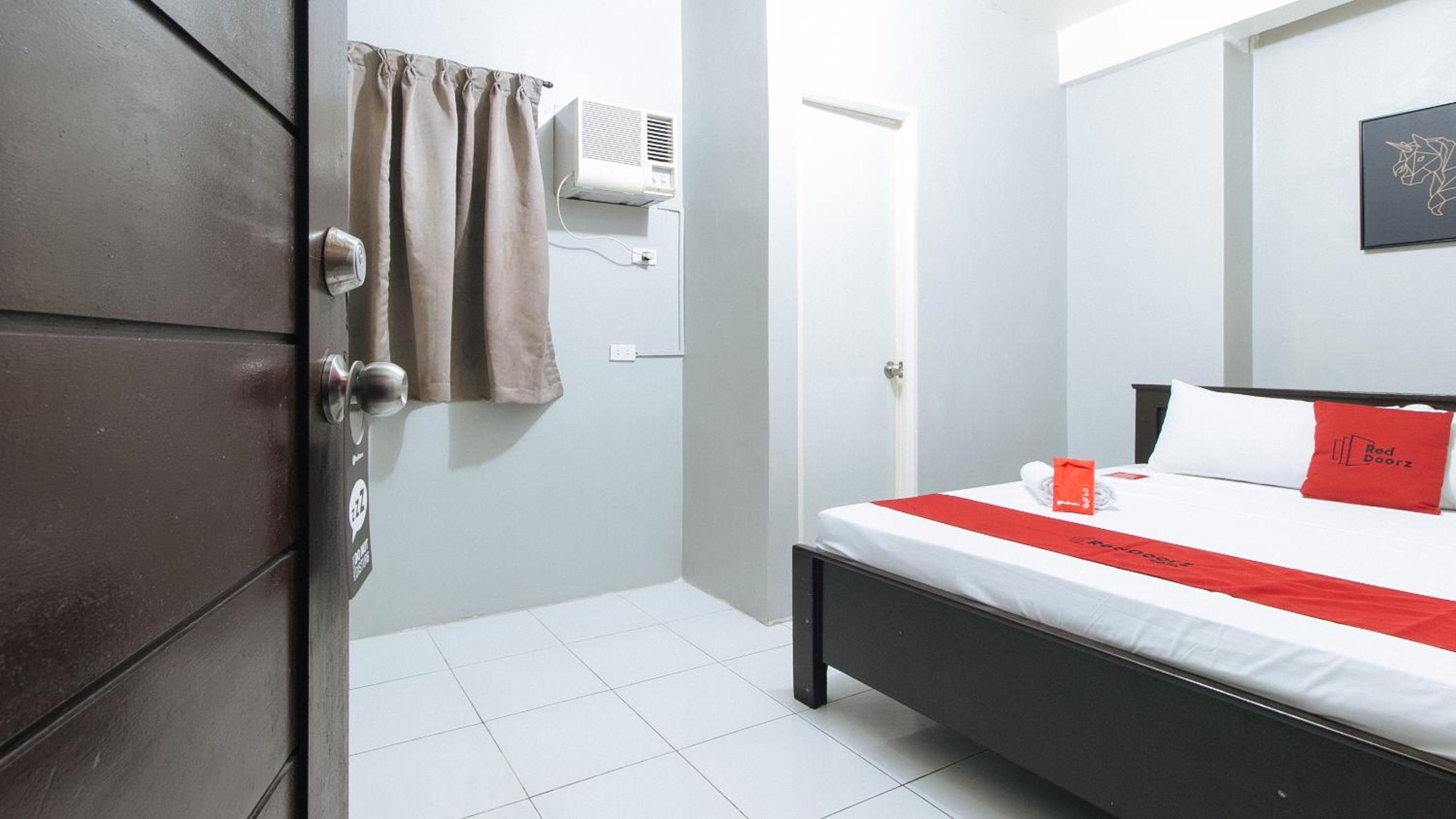 Double Room - Photo 8