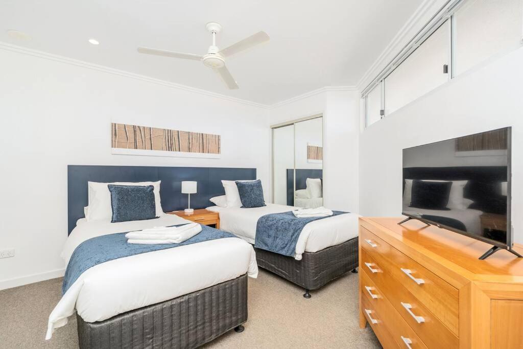 Two-Bedroom Apartment With Pool View photo 1