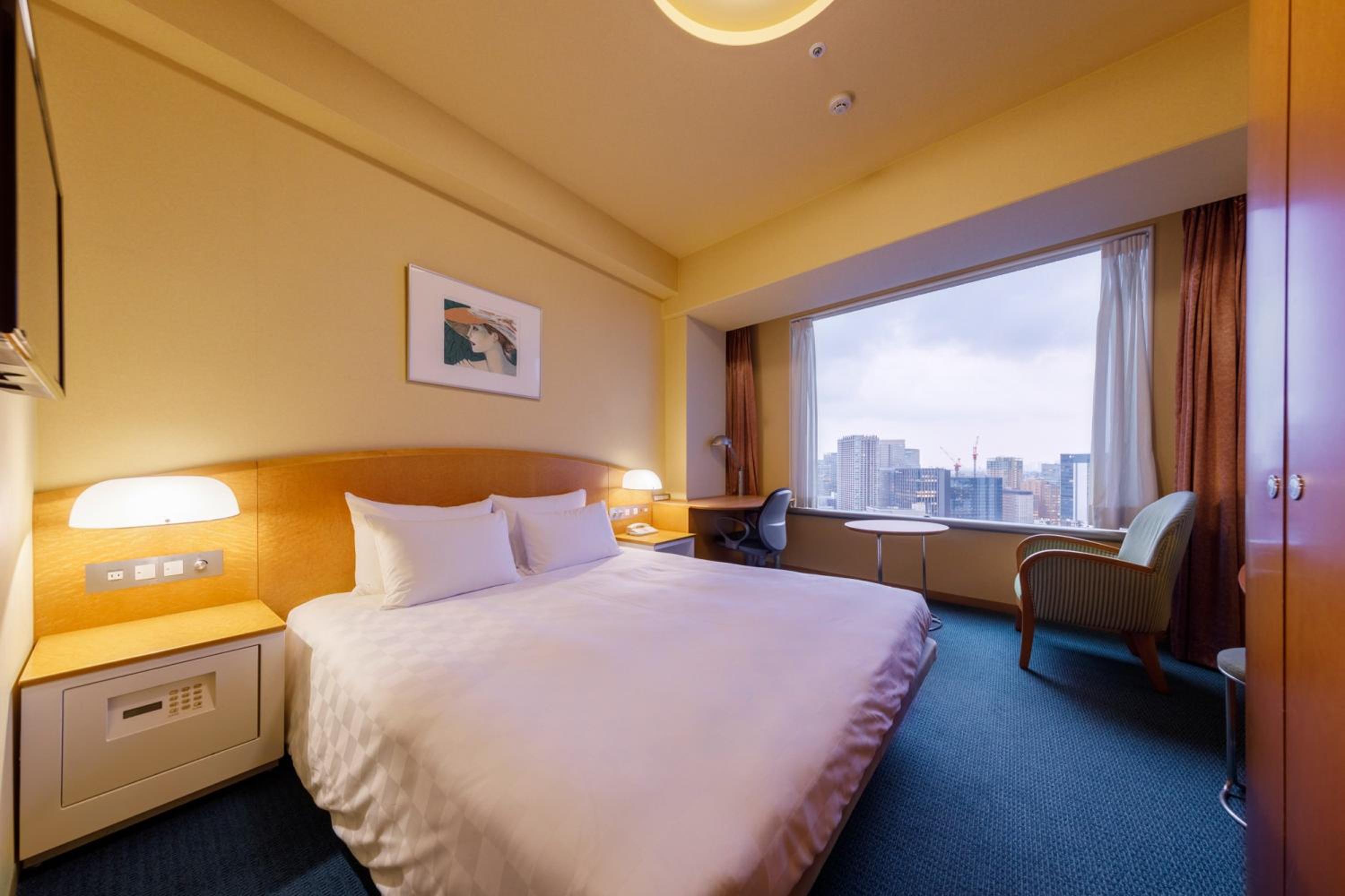 Annex Tower - Double Room - Non-Smoking 21st-29th Floor photo 3