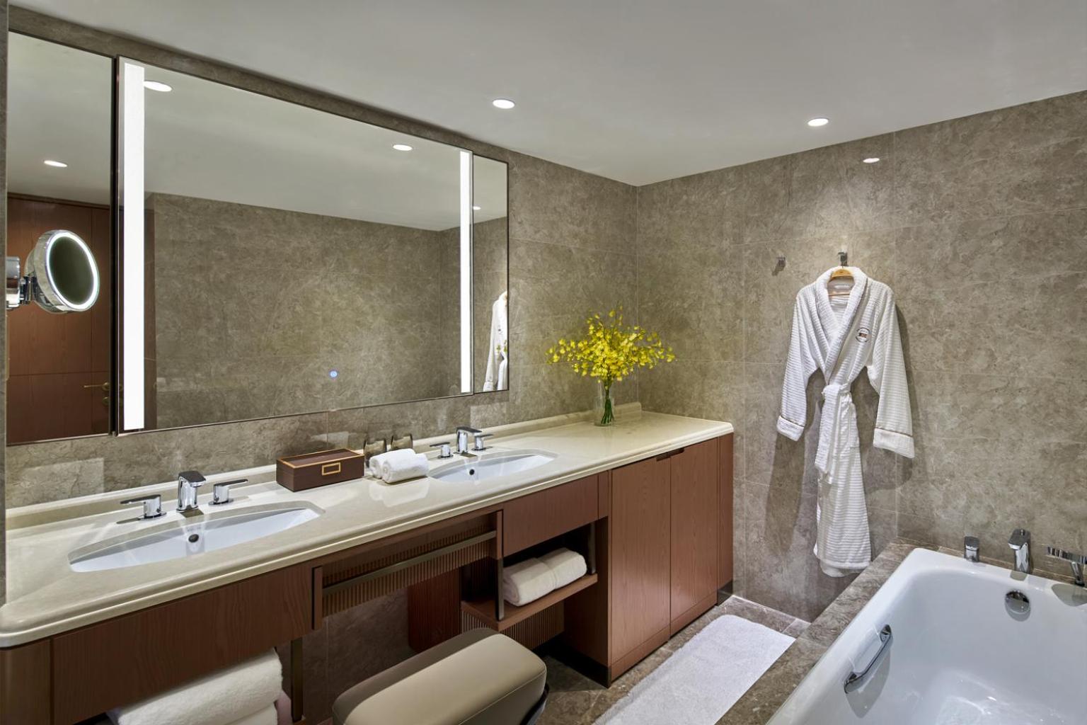 Premium Panoramic Suite photo 1