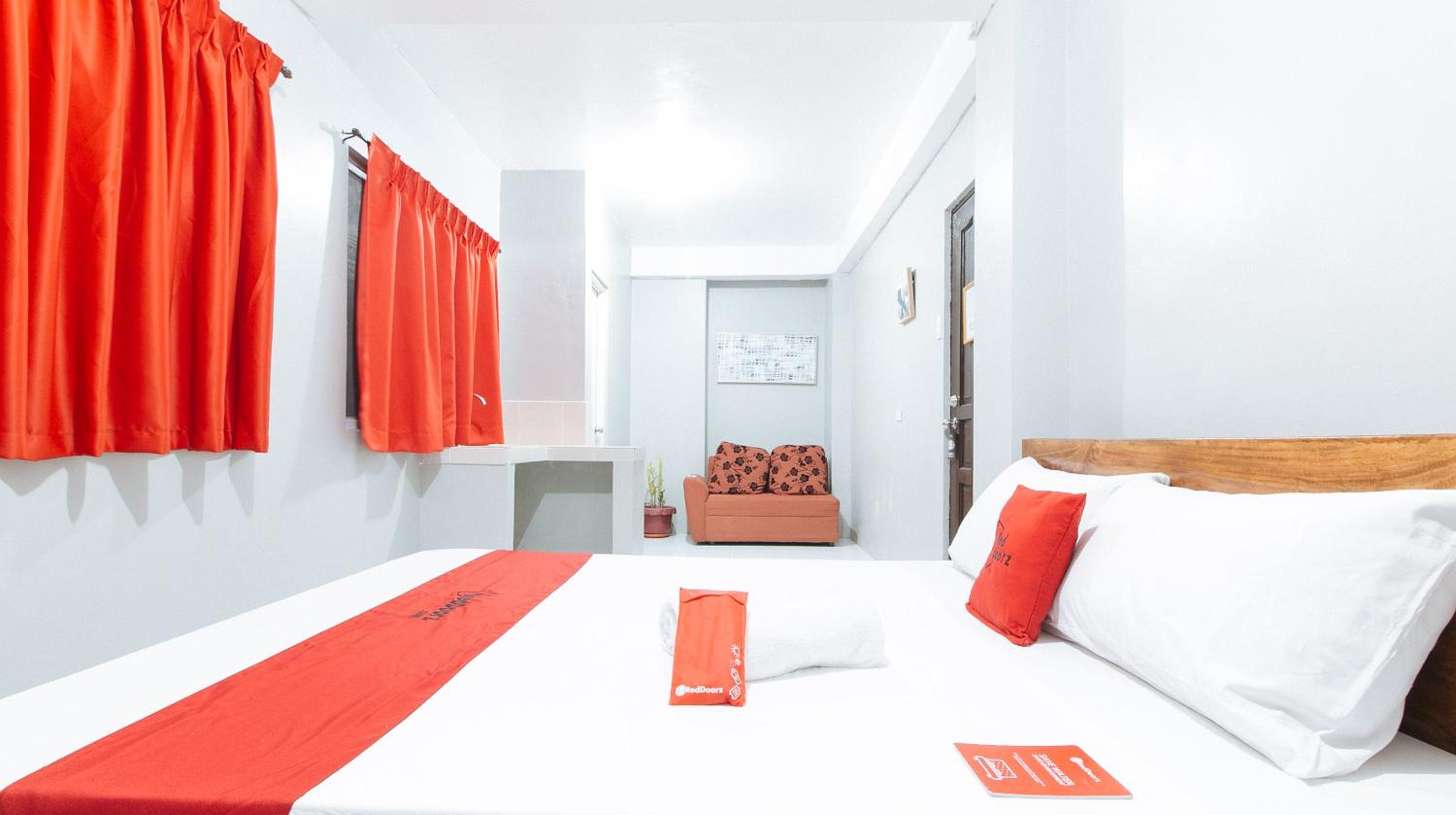 Deluxe Triple Room - Photo 19