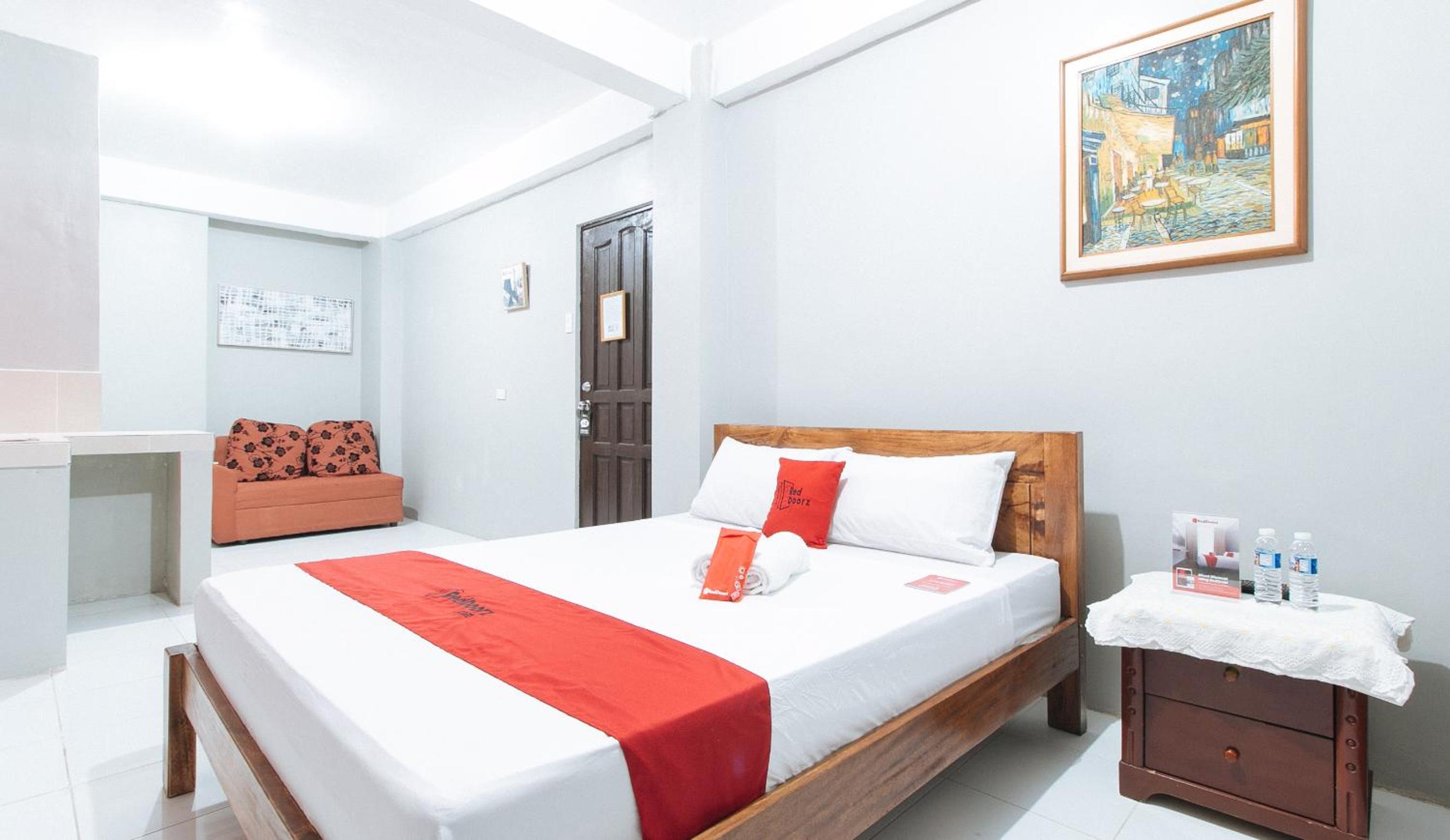 Deluxe Triple Room - Photo 10