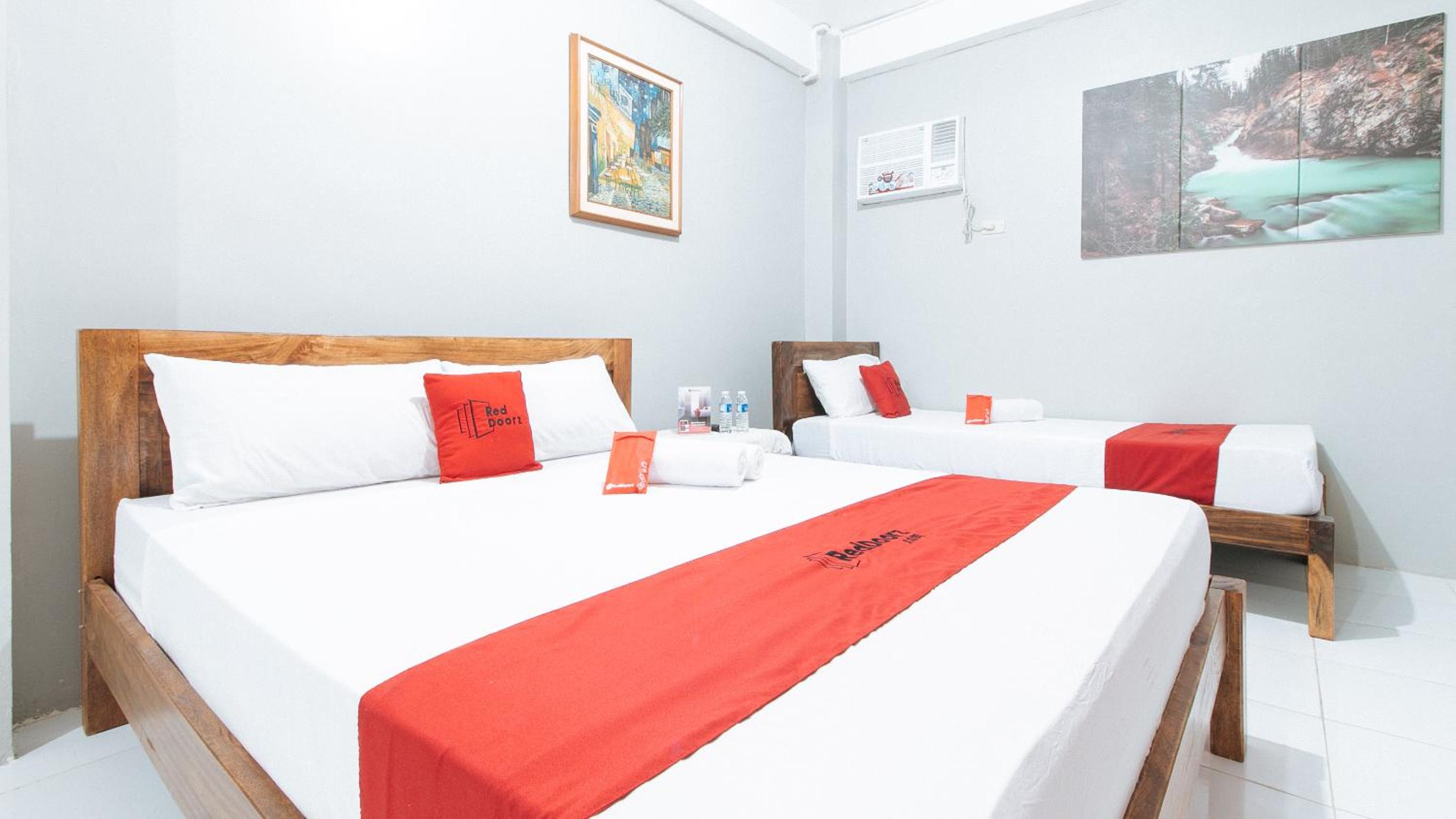 Deluxe Triple Room - Photo 1