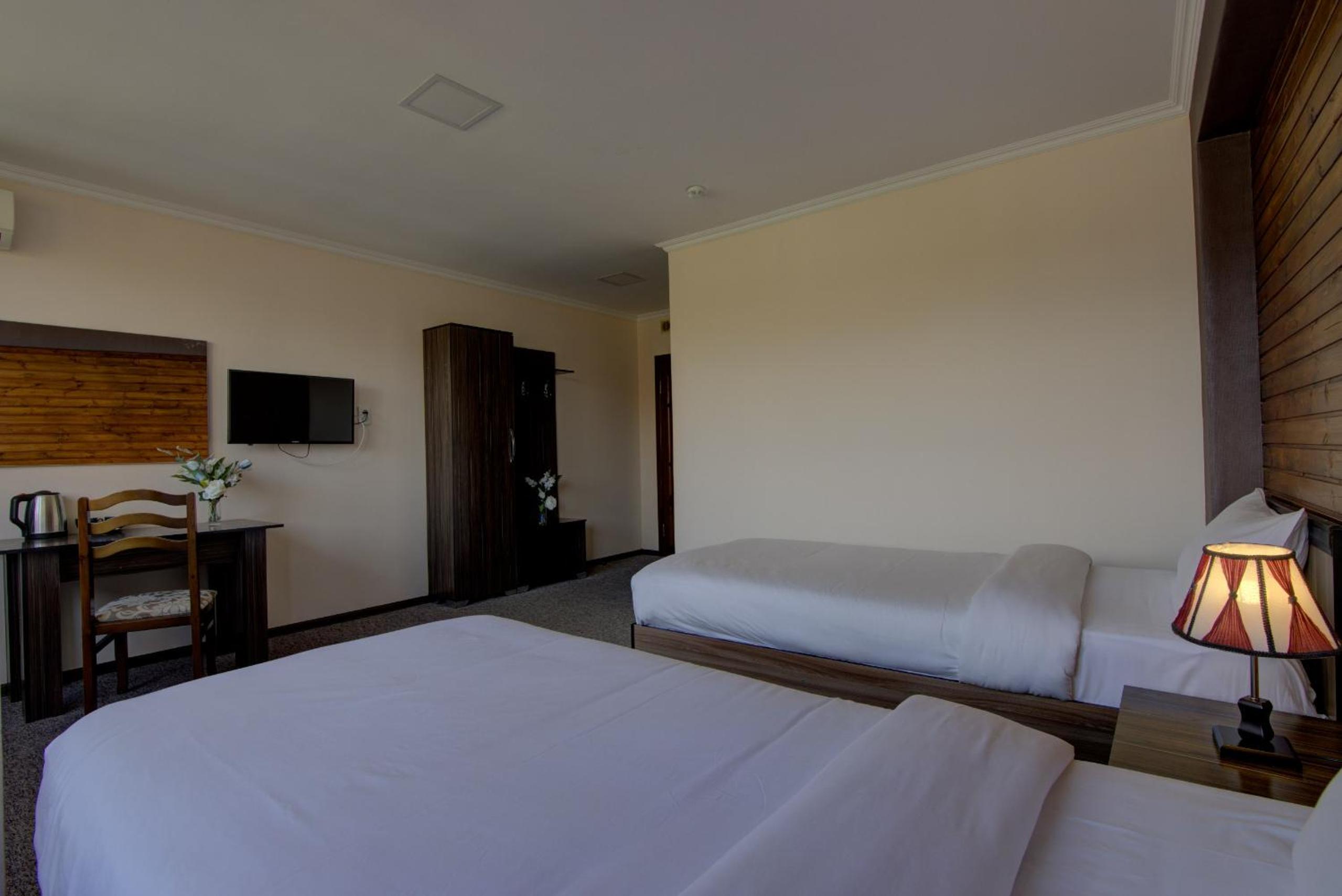 Twin Room With Shower photo 3