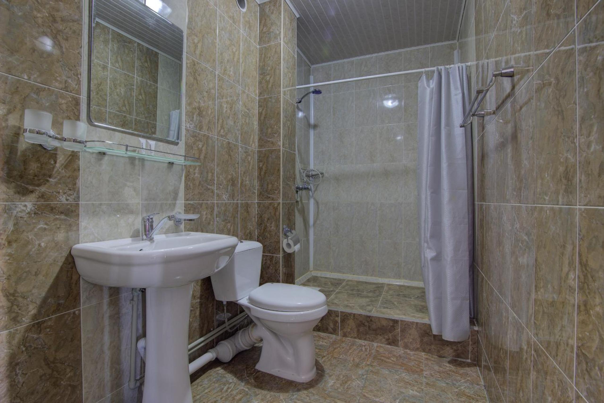Budget Double Room photo 2
