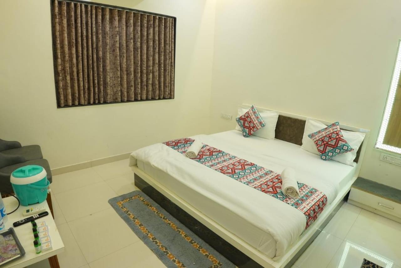 Double Room With Private Bathroom - Photo 3