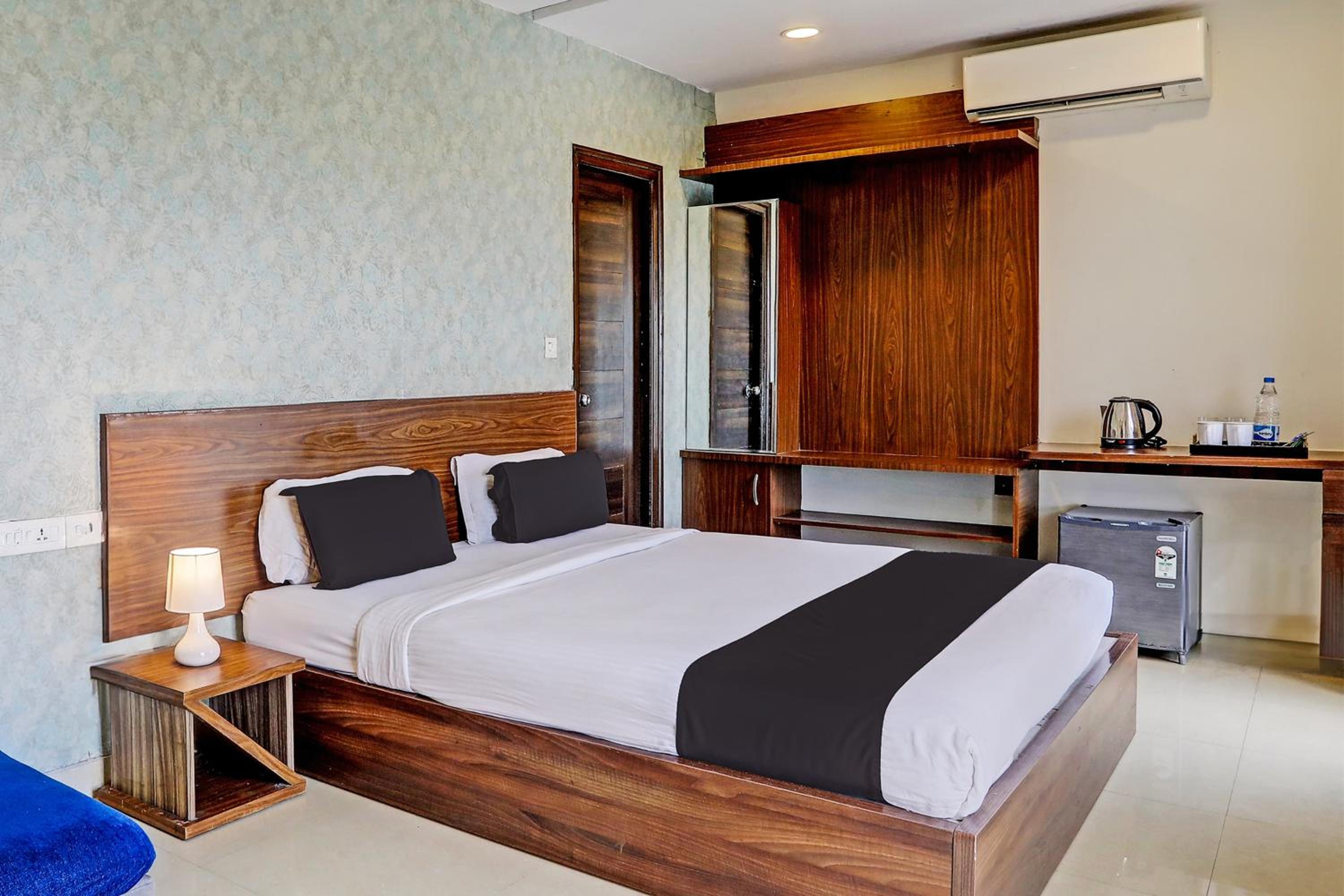 Standard Double Room - Photo 3