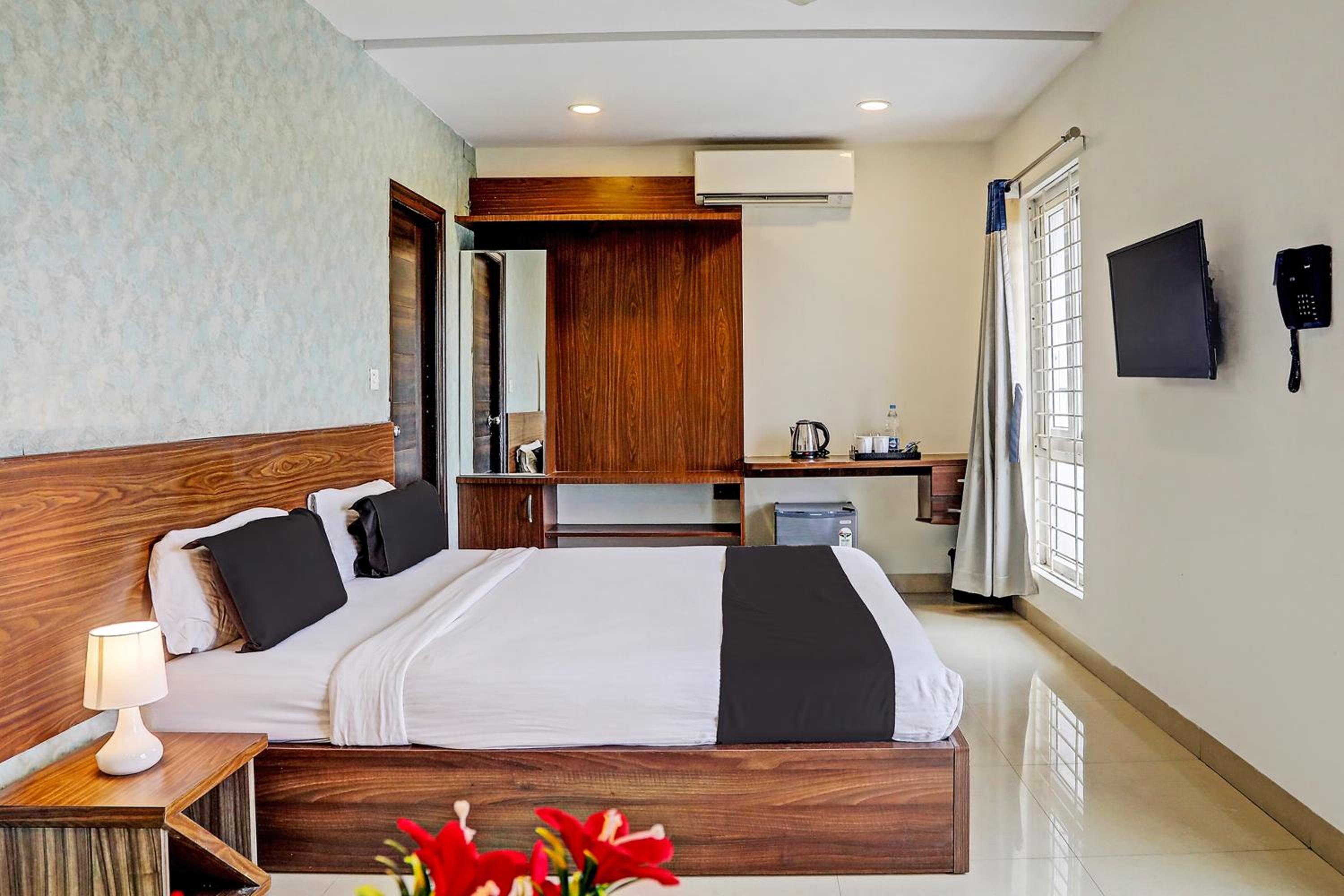 Standard Double Room - Photo 2