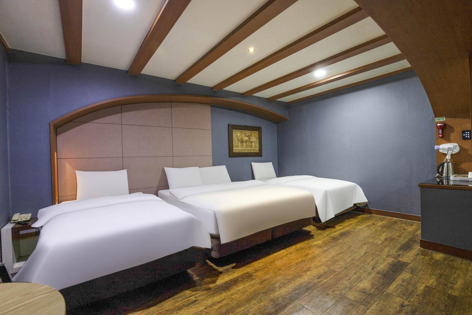 Triple Room - Photo 1