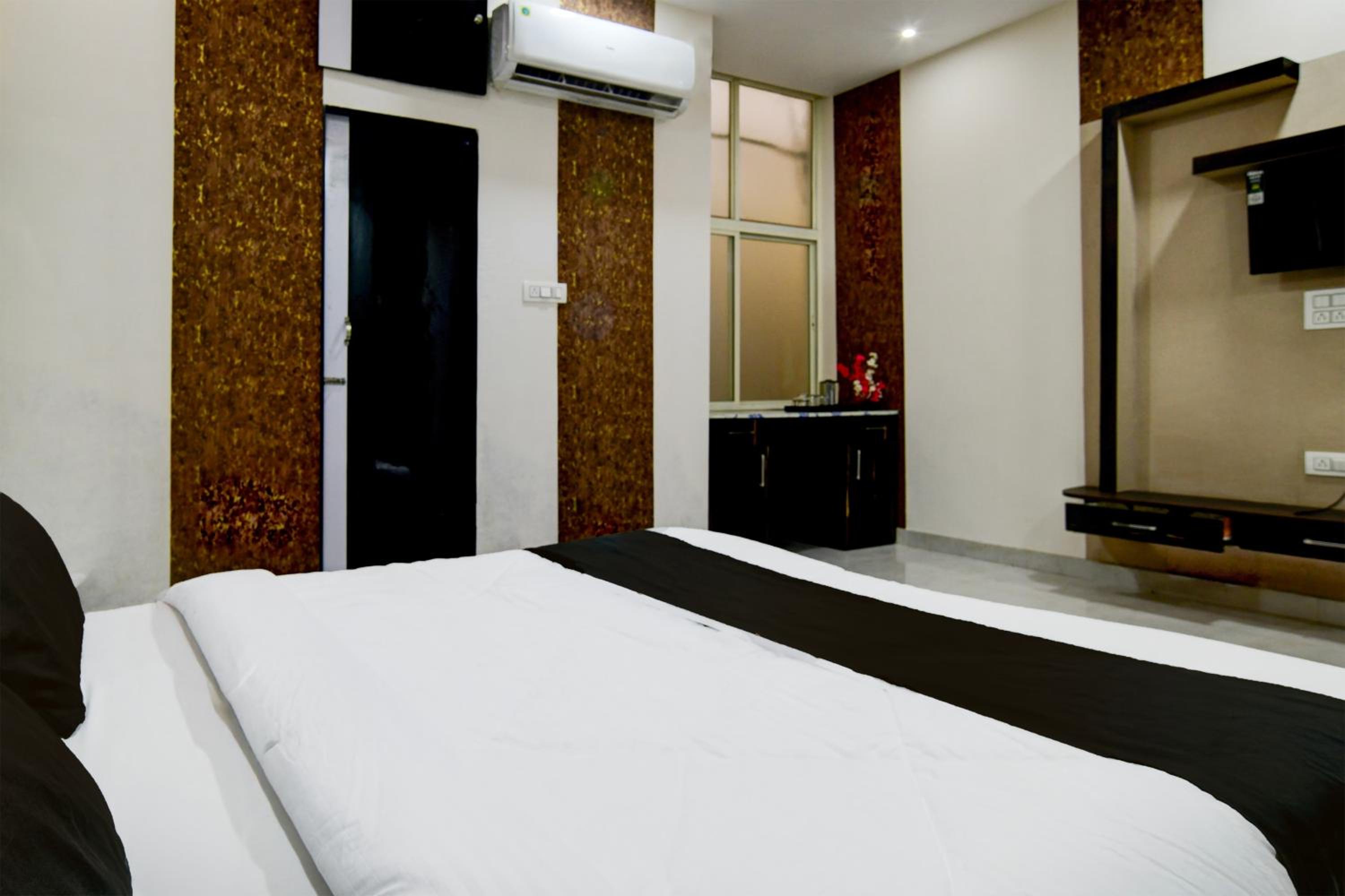 Standard Double Room photo 3