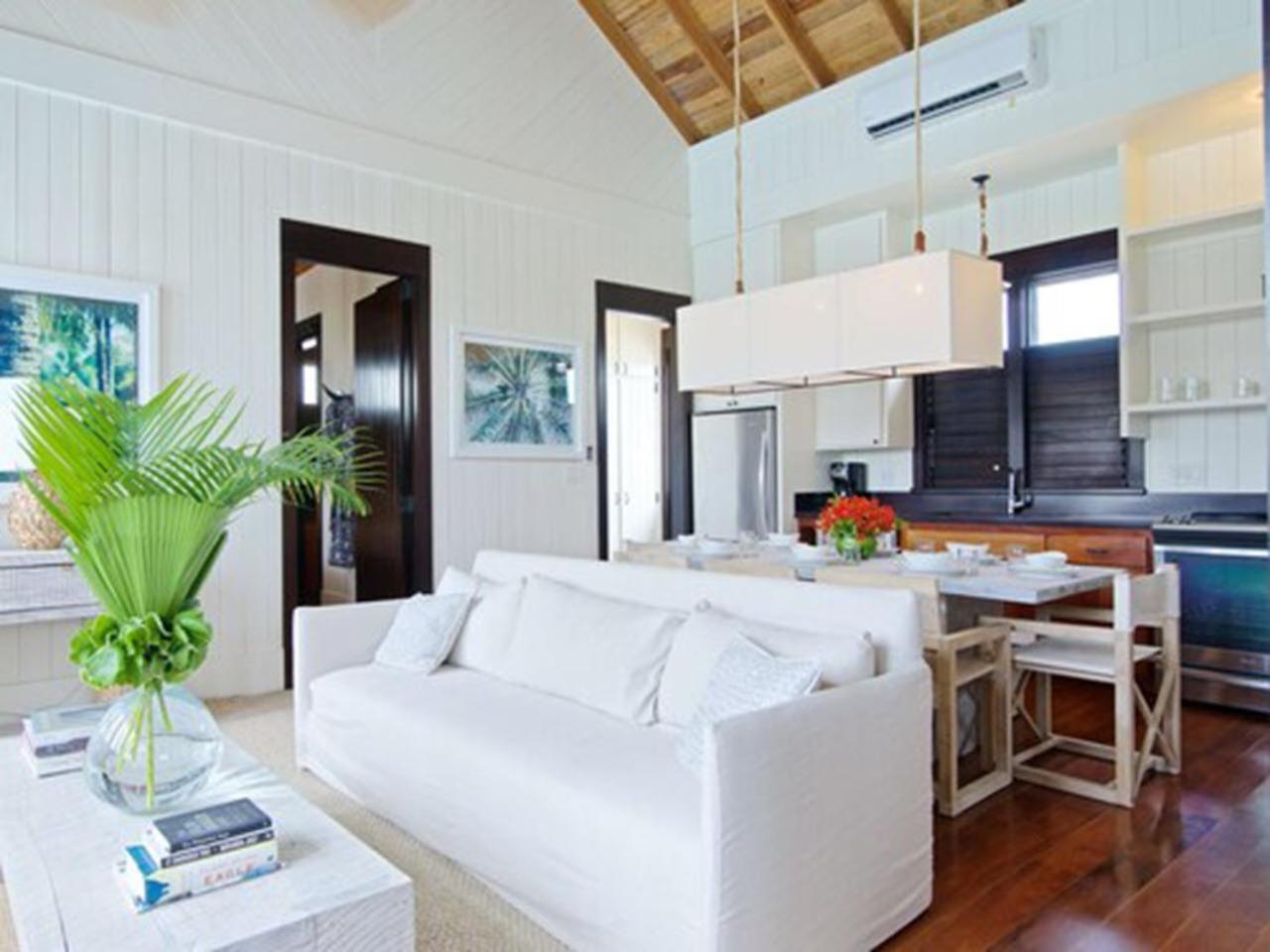 Upper Keeping Suite thumbnail 6