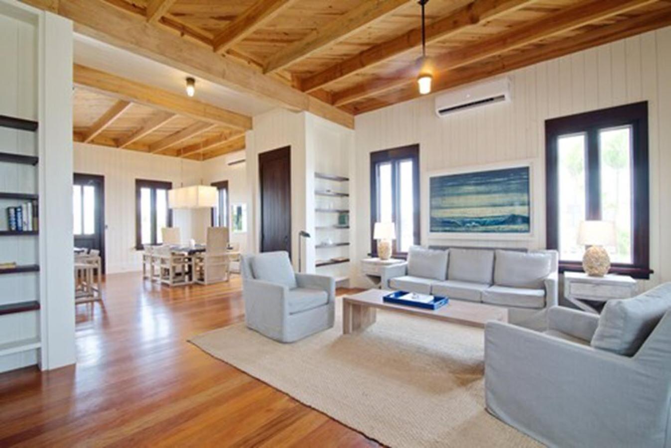 Family Cottage with Pool