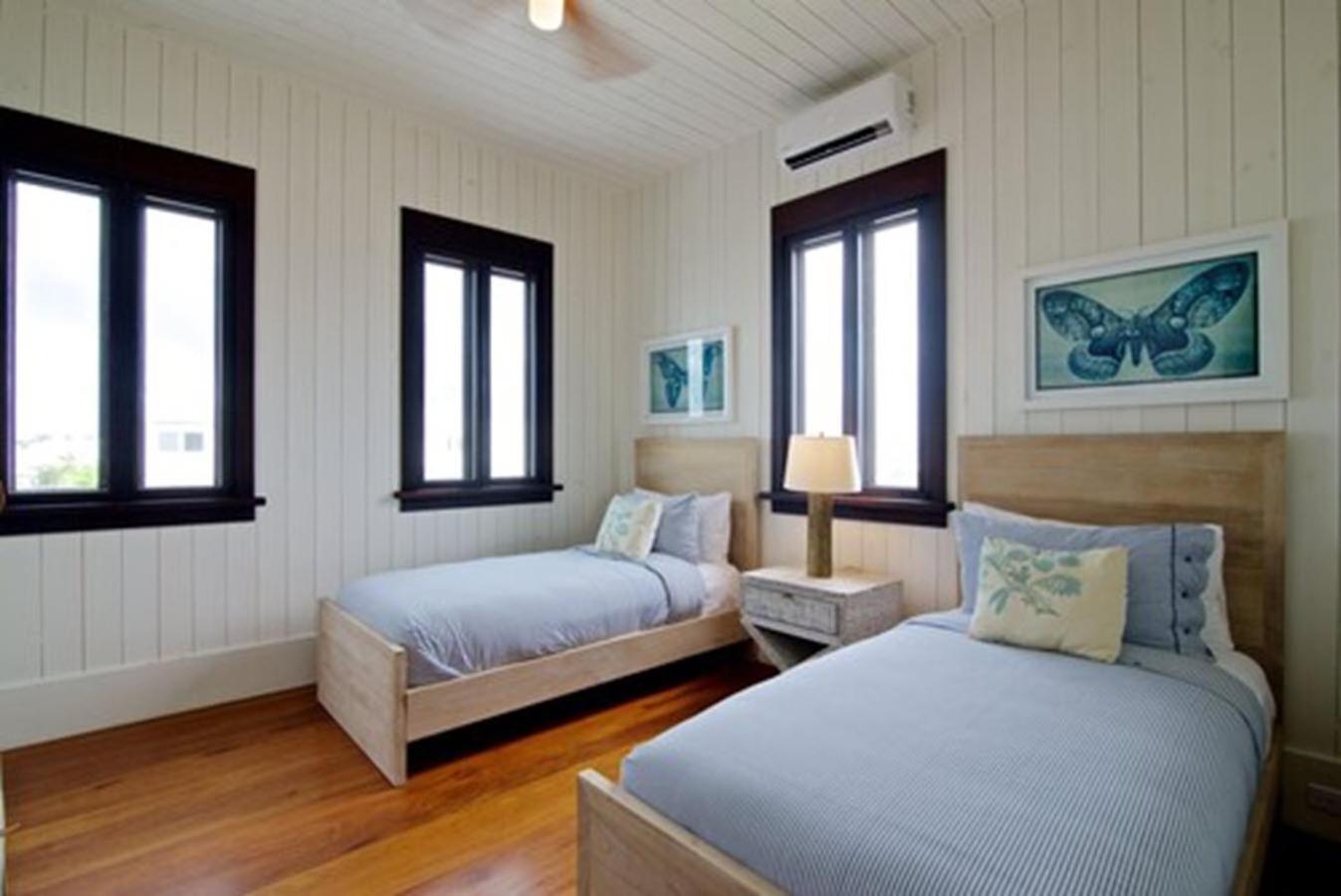 Three-Bedroom Townhouse thumbnail 5