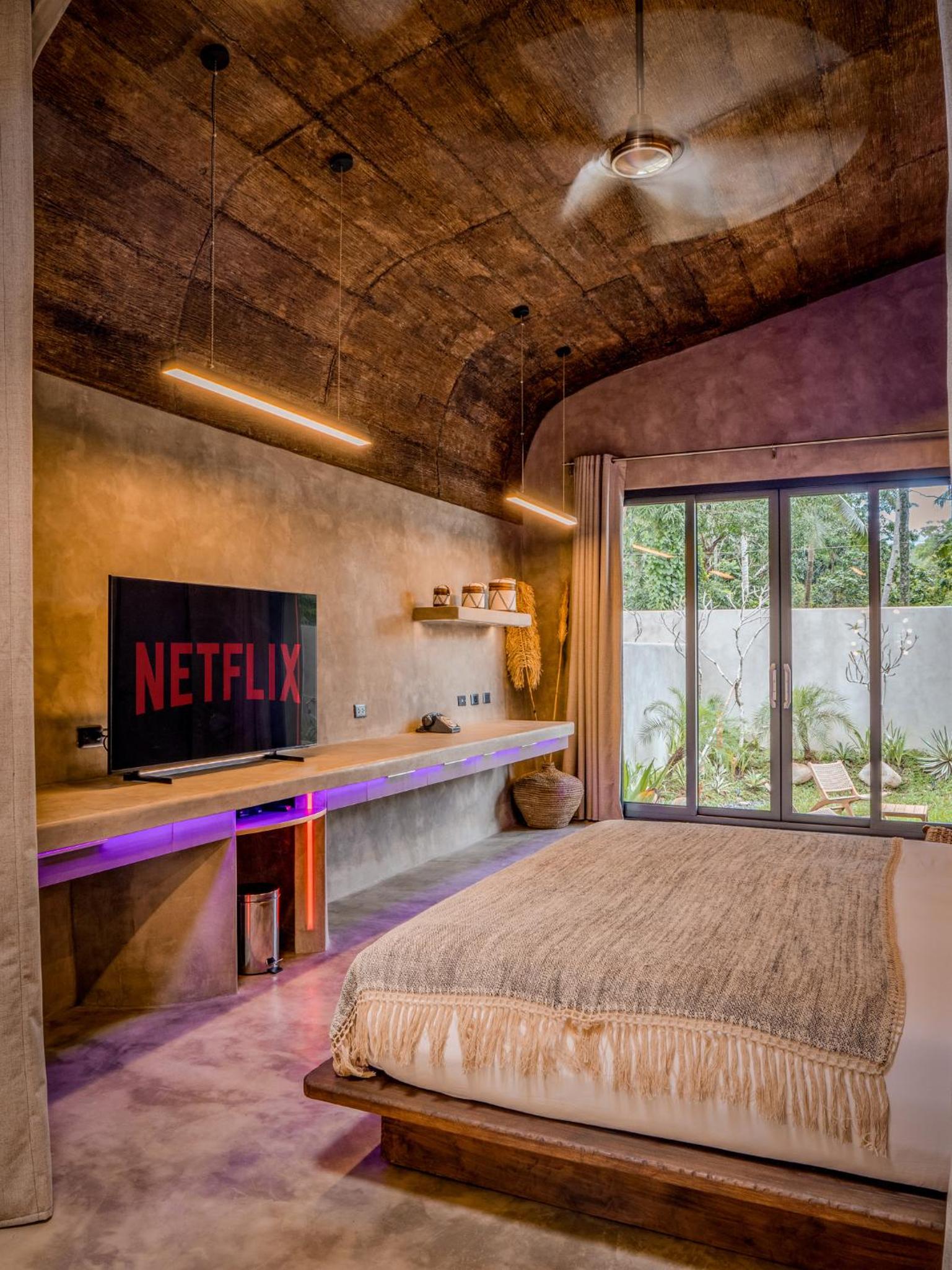 Two-Bedroom Villa - Photo 25
